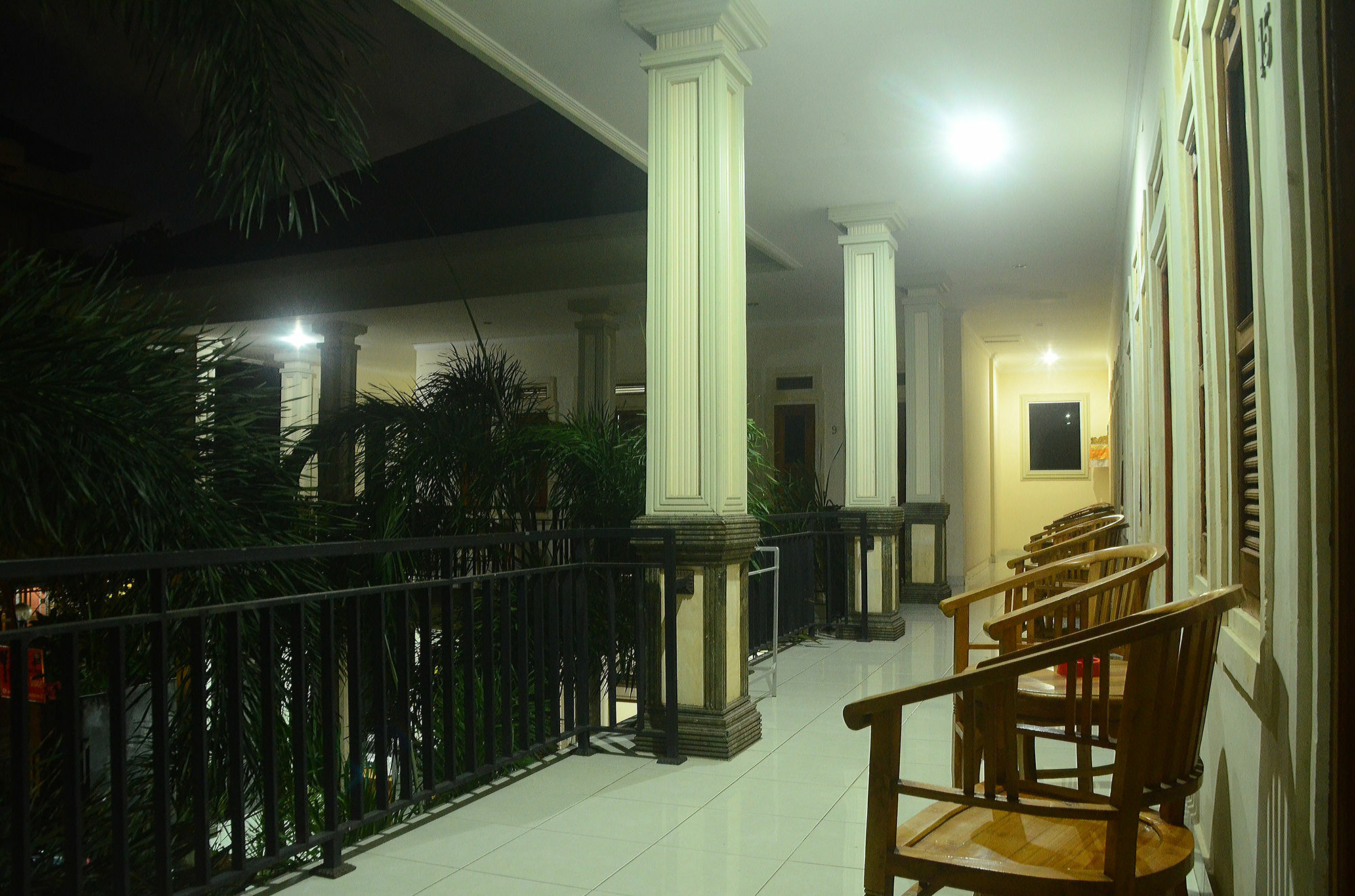 Budget Door Legian Kuta (Bali)