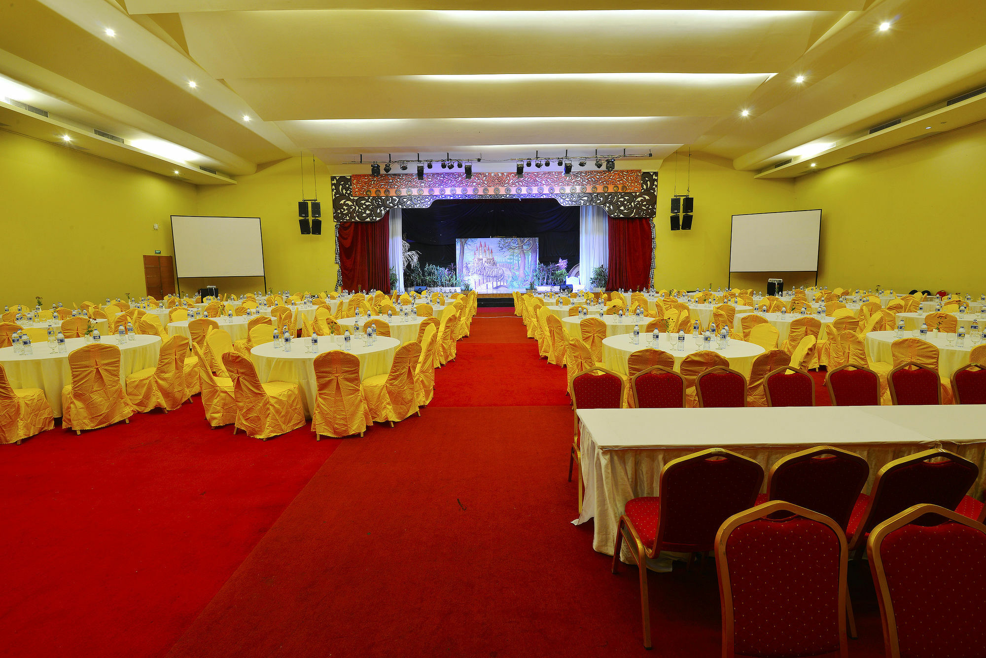 100 Sunset Kuta & Ballroom 3*