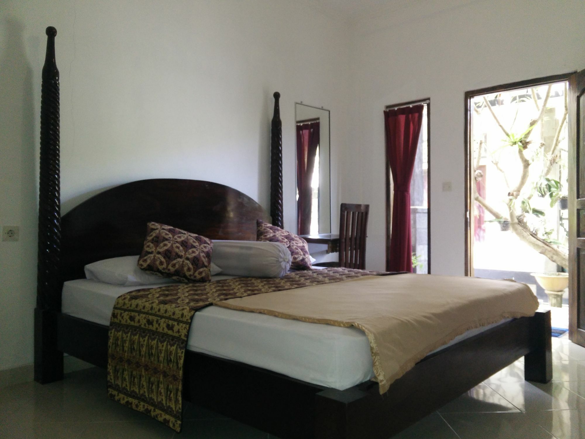 Double N Bali * Sanur (Bali)
