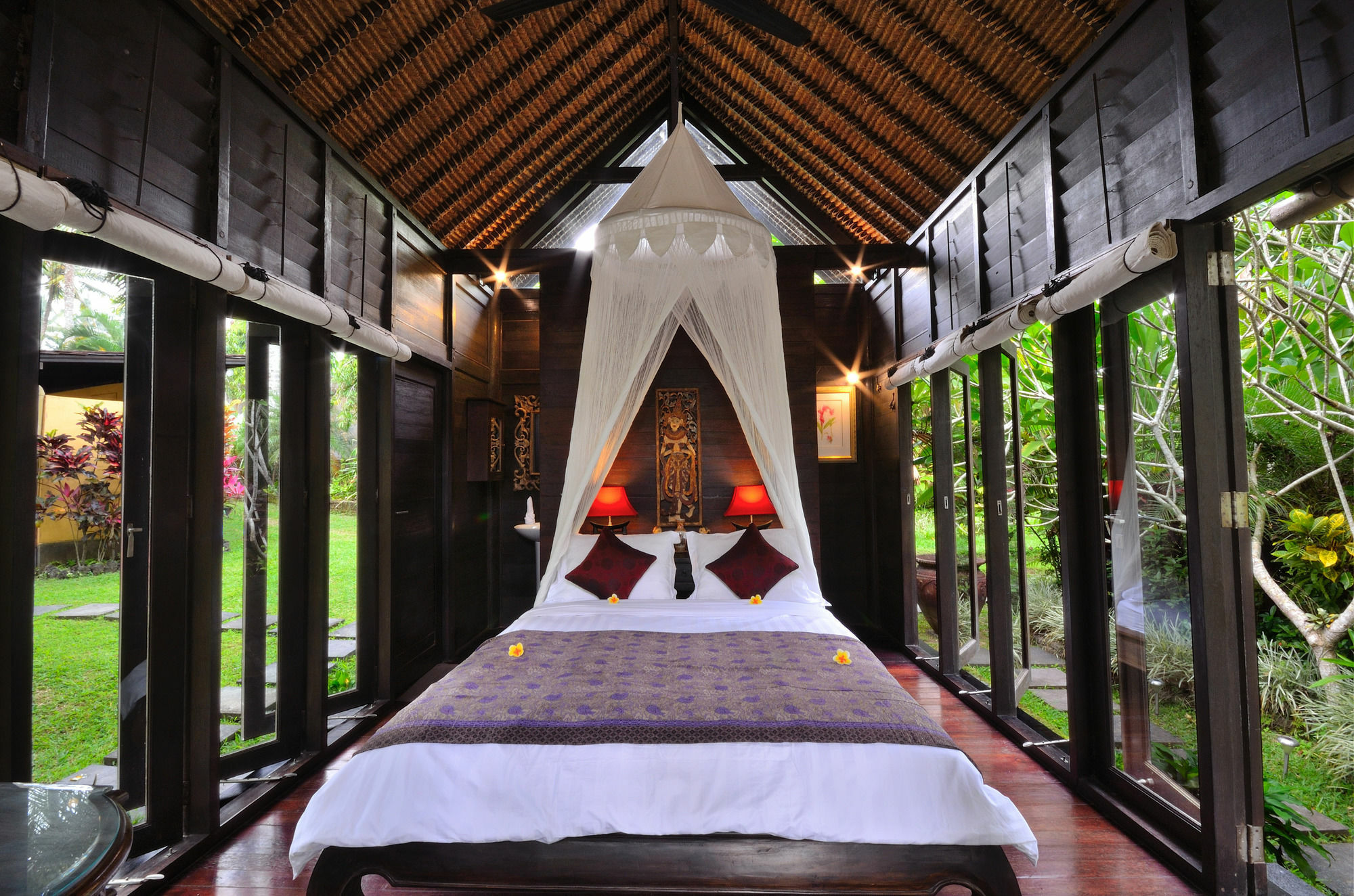 Jendela Di Bali *