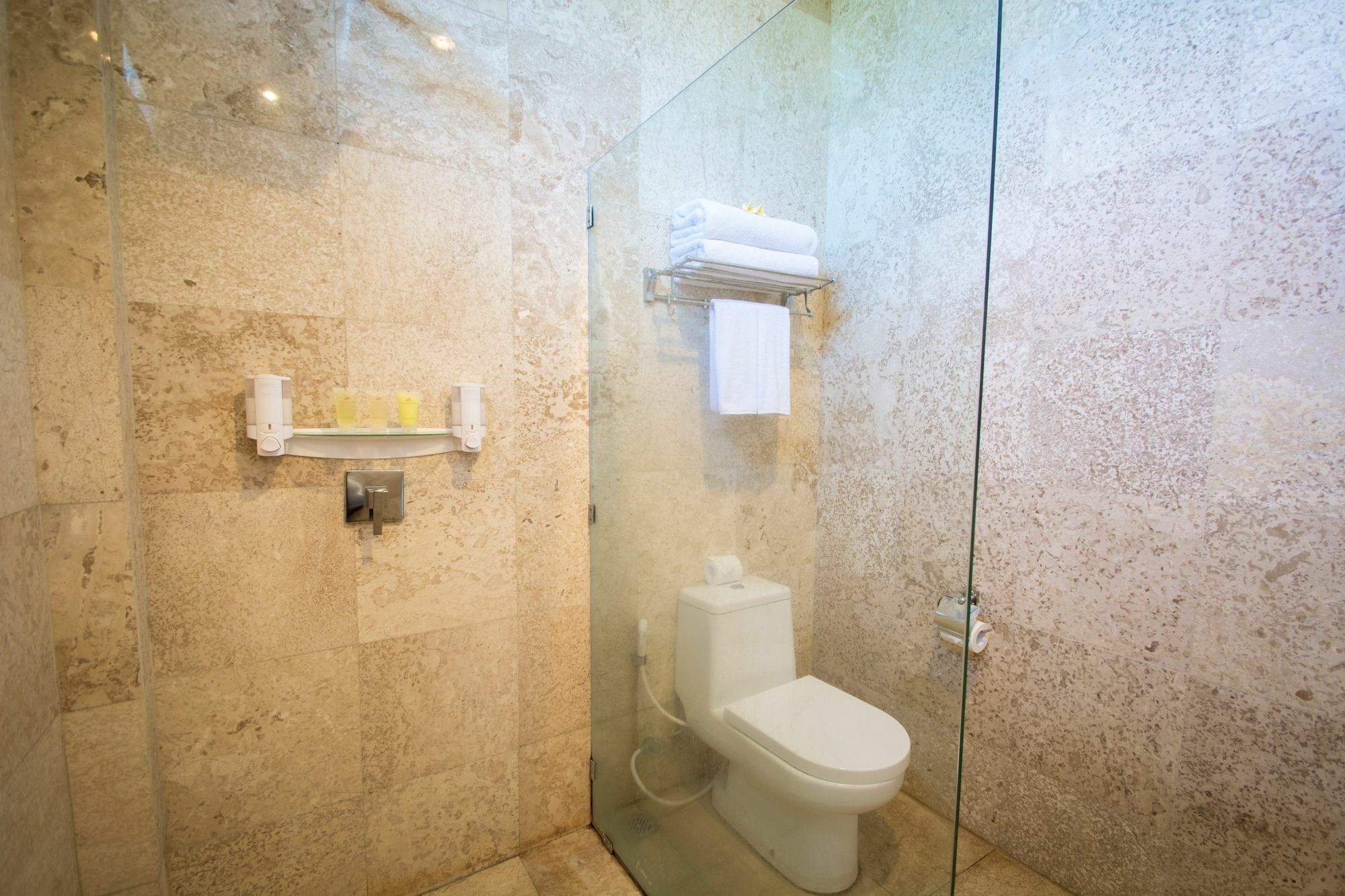 Hotel Club & 4*