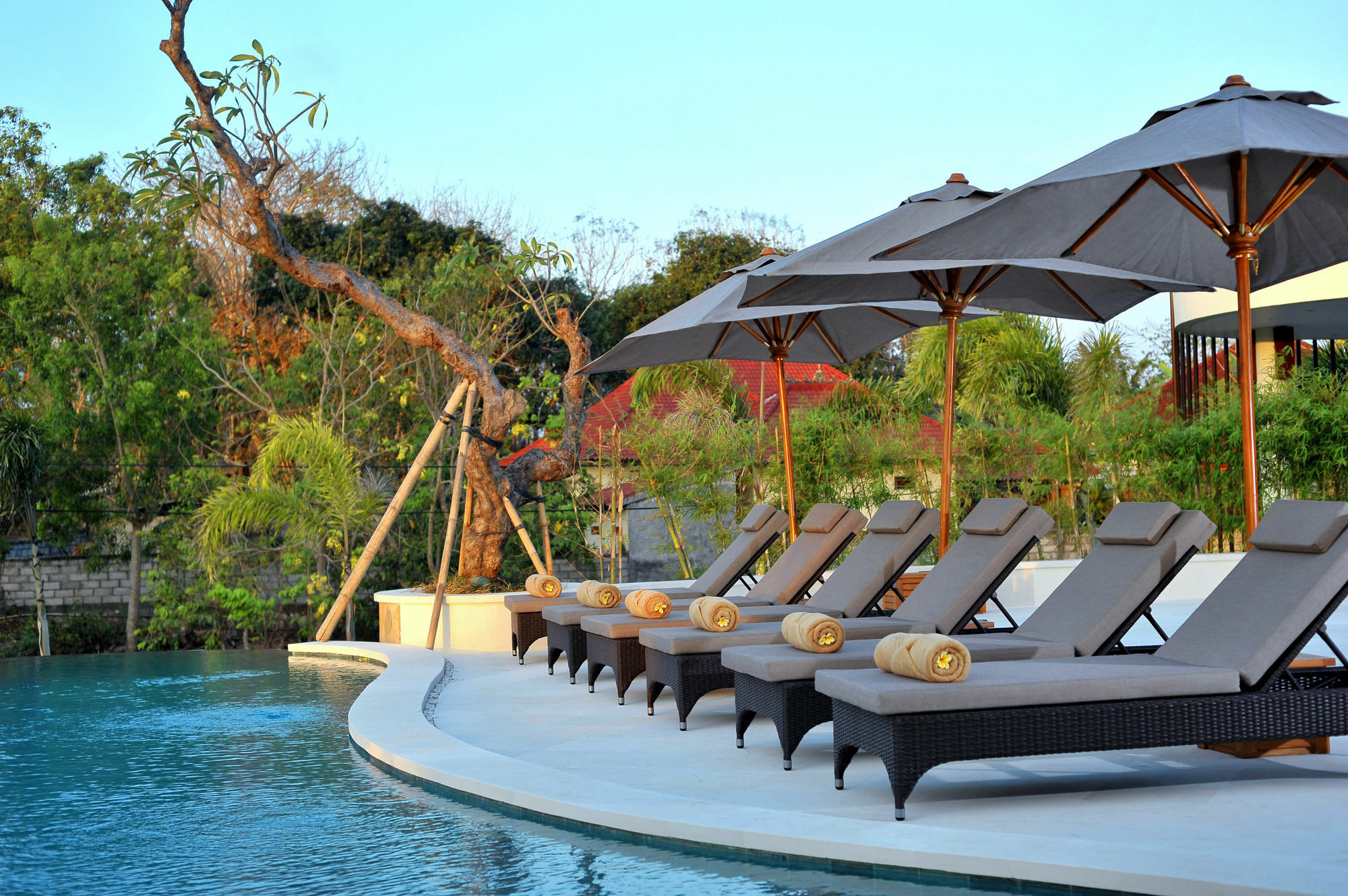 Villa Mahagiri & Dreamland *