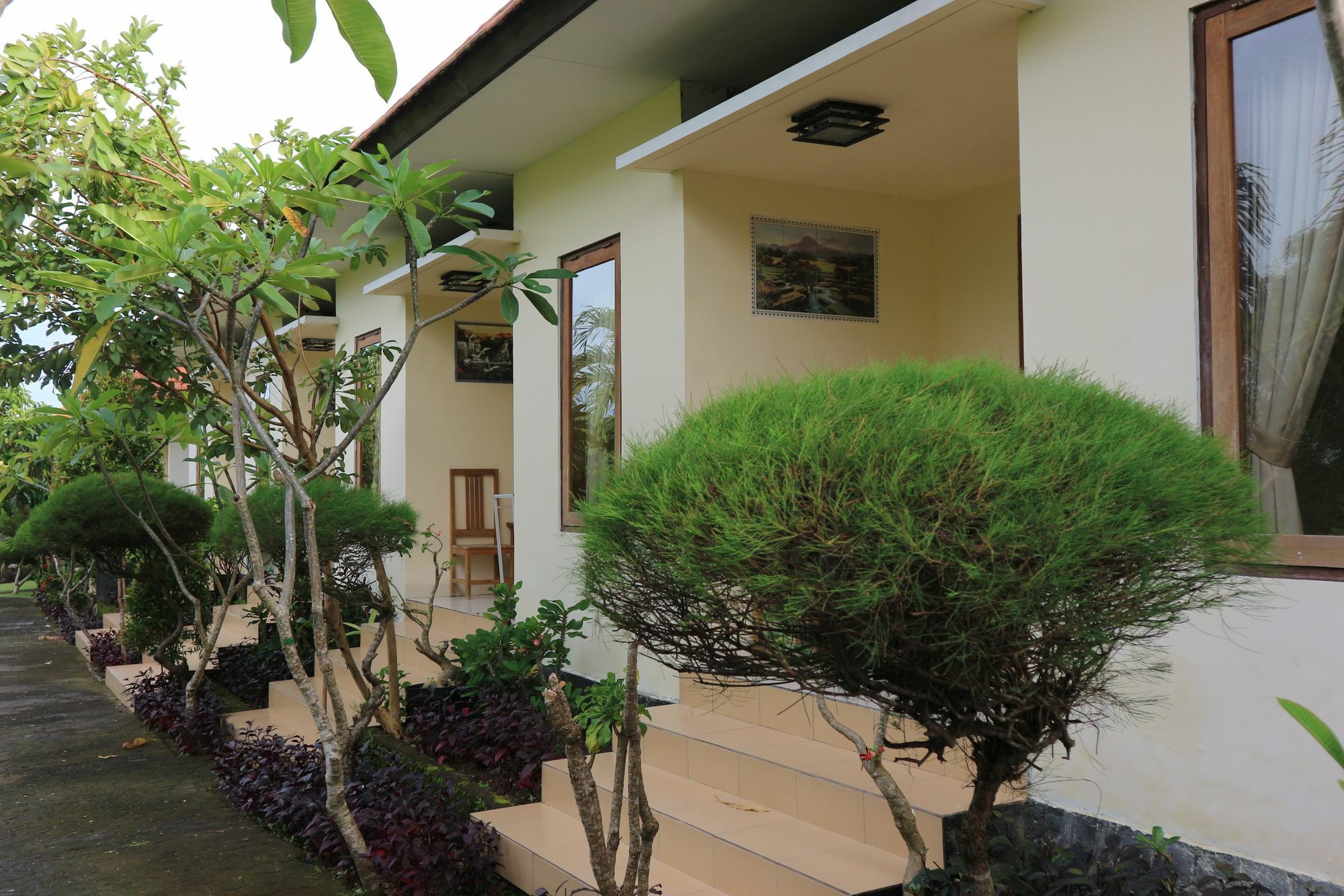 Guest house Bhujangga's Village Near Pantai Redpartner