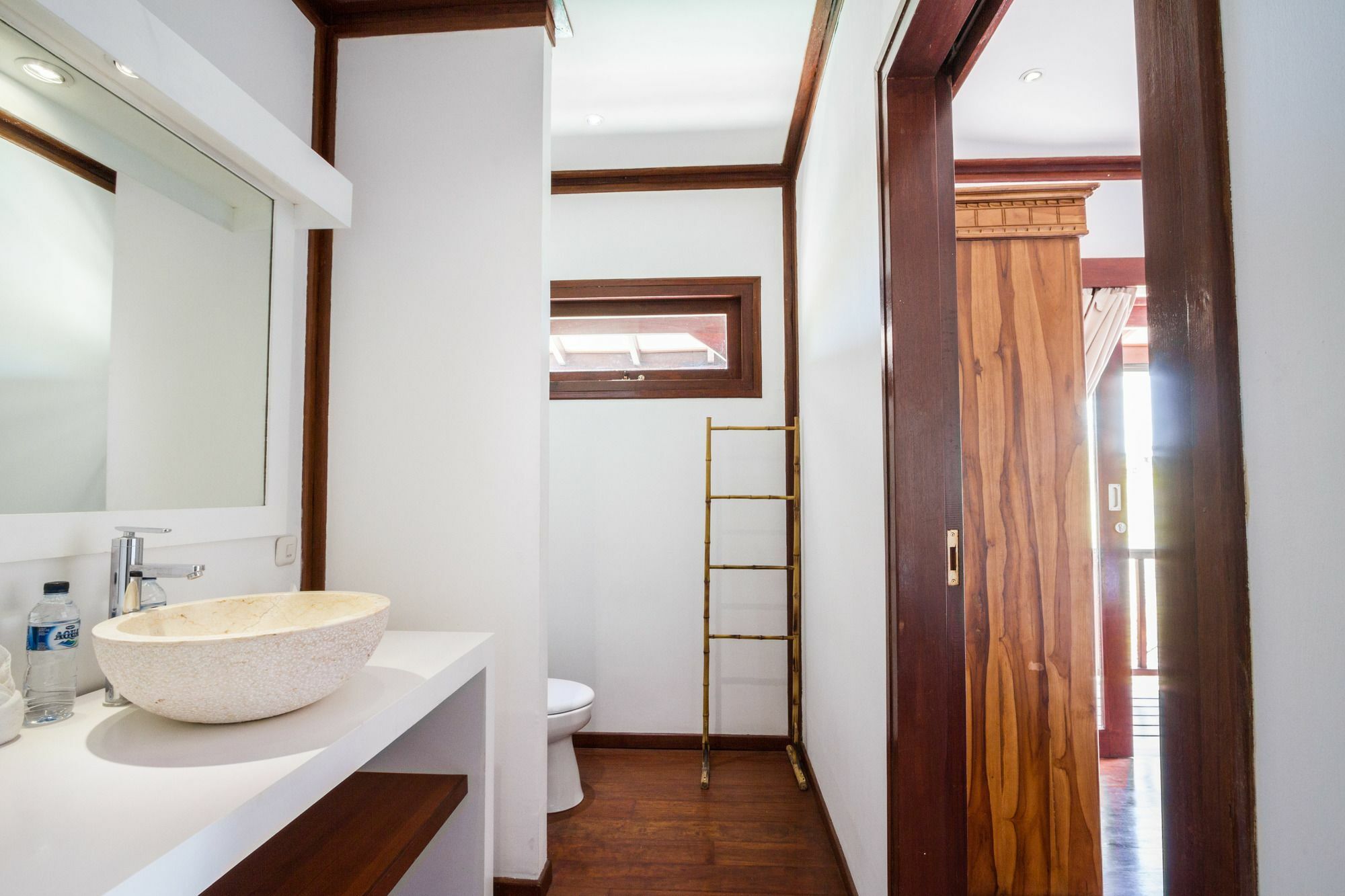Martine - Fantastic 5br - Perfect Location In * Seminyak (Bali)