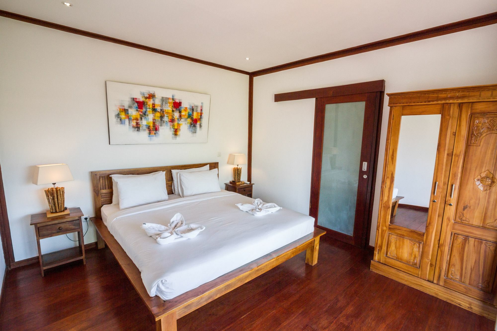 Martine - Fantastic 5br - Perfect Location In * Seminyak (Bali)
