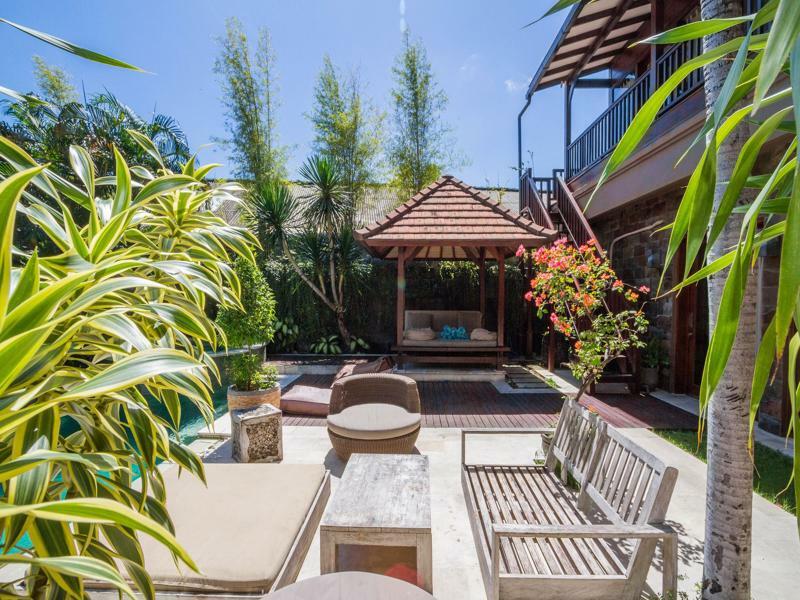Martine - Fantastic 5br - Perfect Location In *