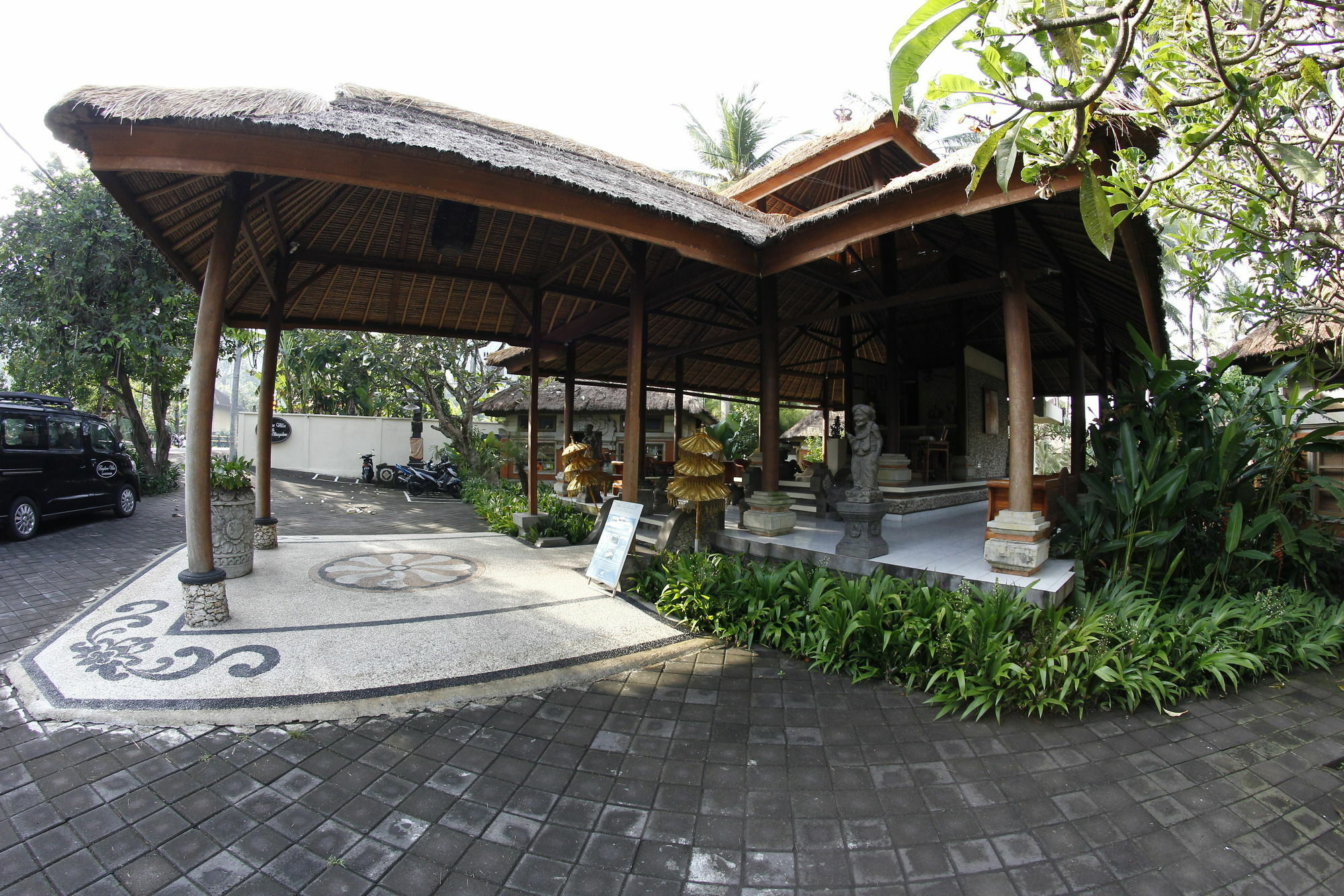 Bayshore 3*
