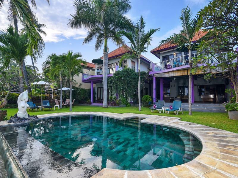 Dolphin Bali Holiday park Lovina (Bali)