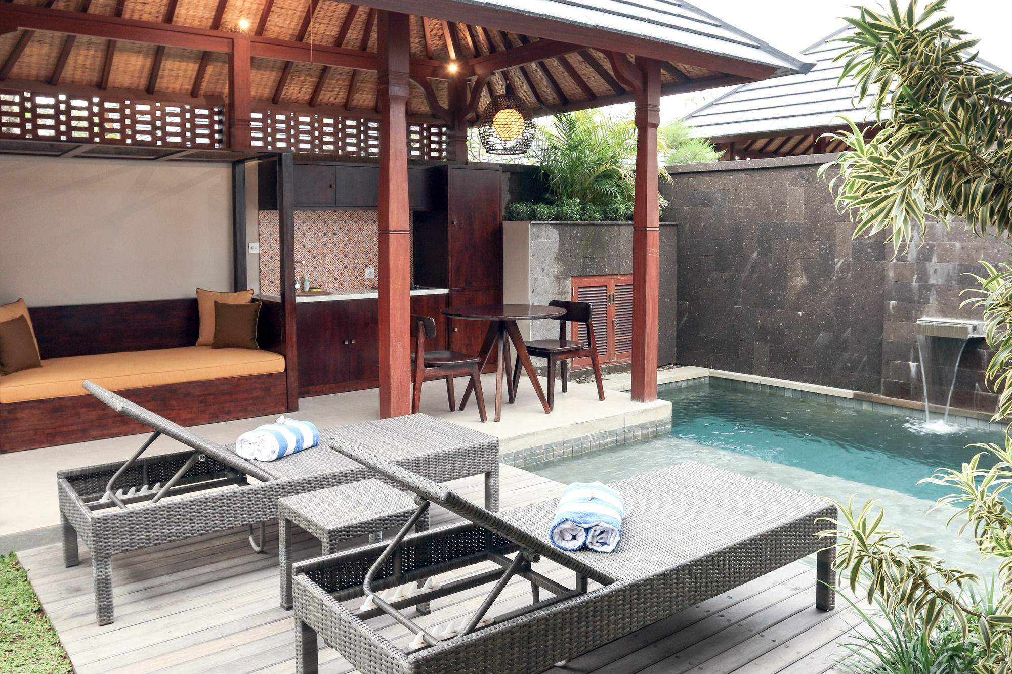 Villa Theanna And Canggu (Bali)