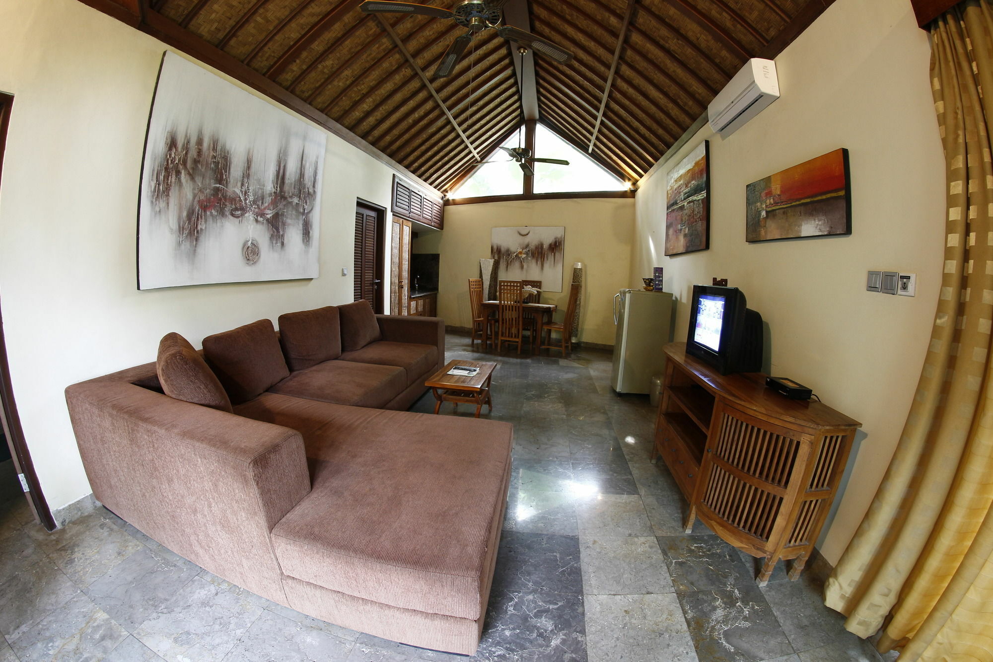Bayshore Manggis (Bali)