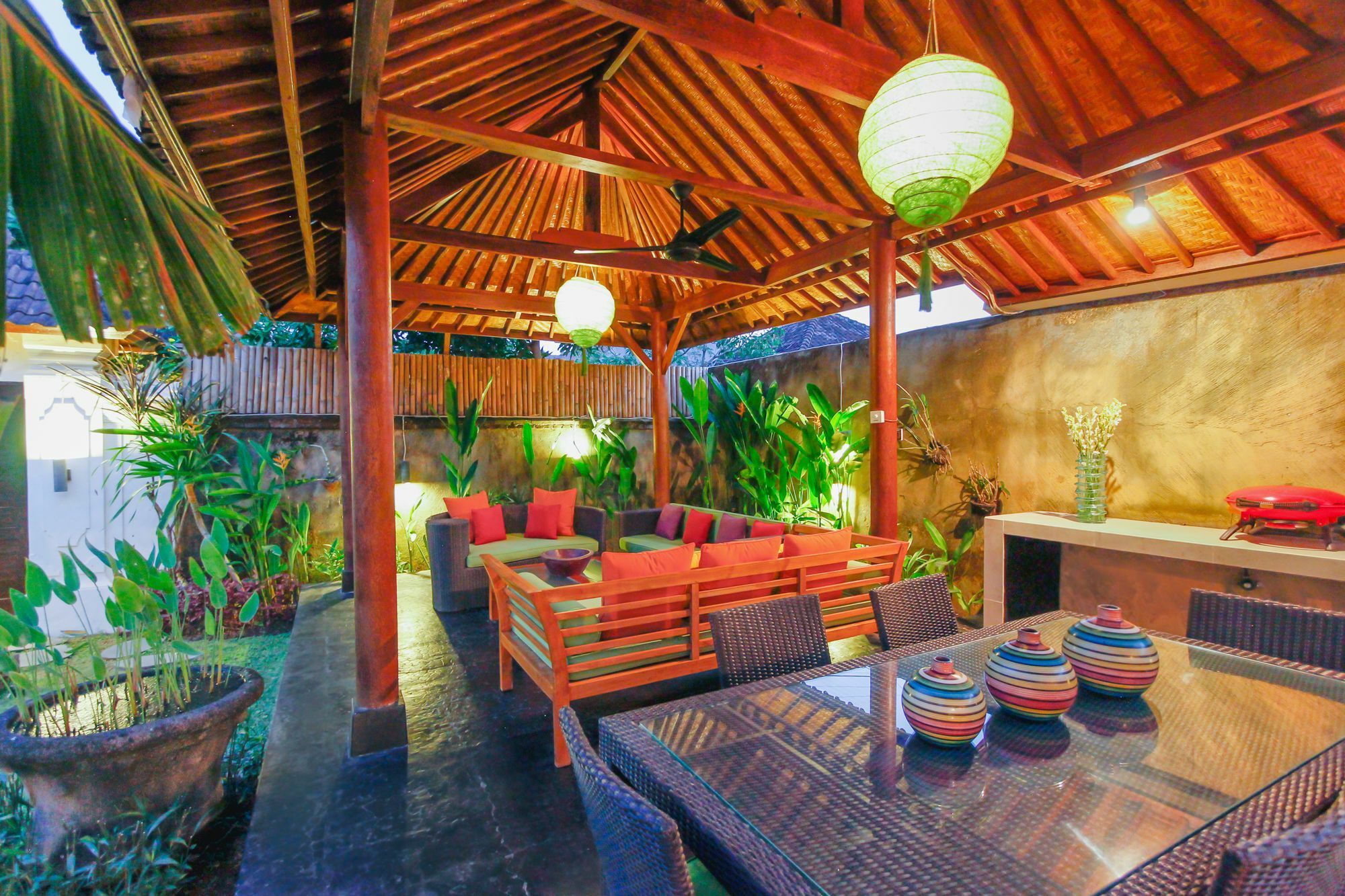 Villa Bali Caviar *