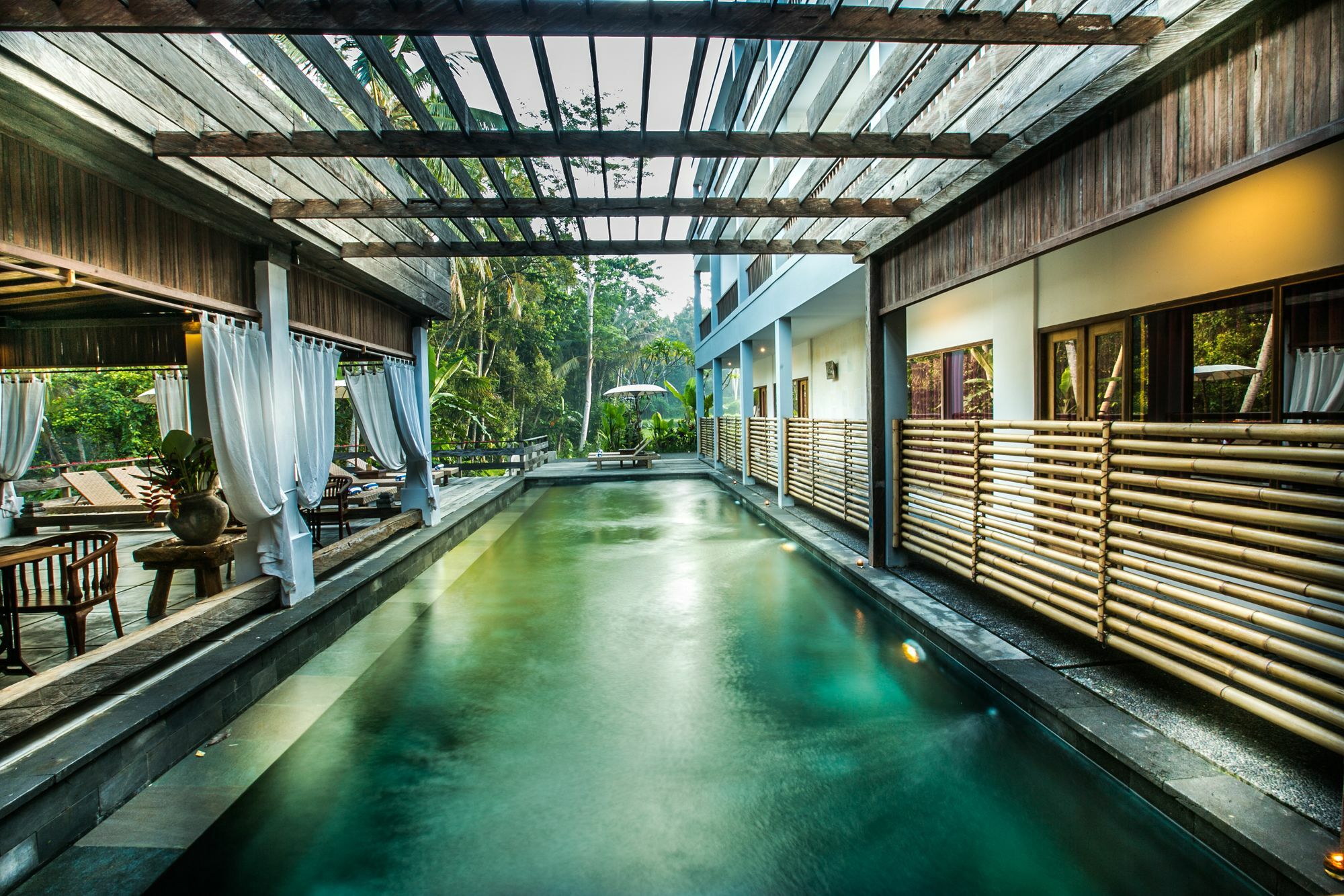 Holiday park Alam Sembuwuk 4*