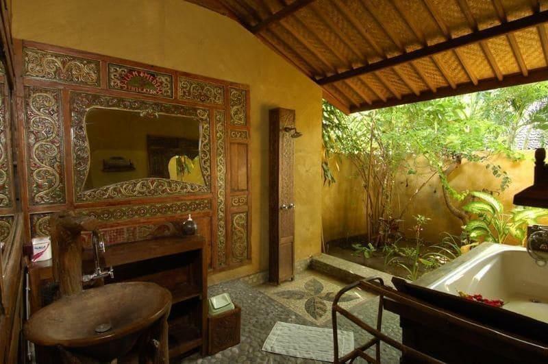 Sari 3* Pemuteran (Bali)