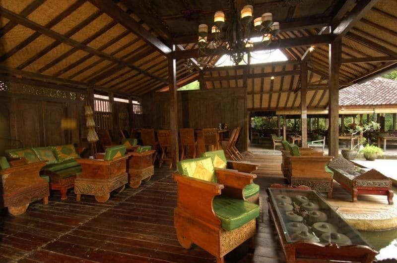 Sari Pemuteran (Bali)