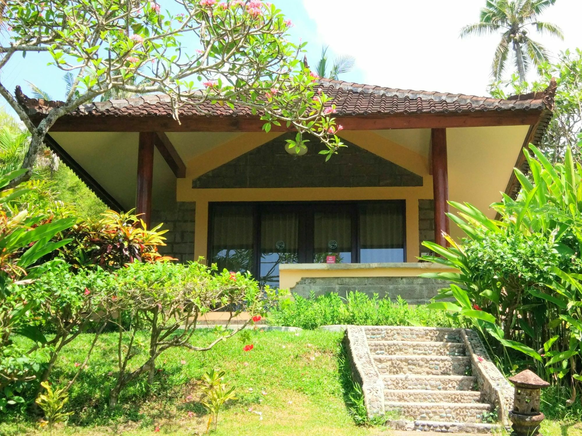 Gajah Mina 3*