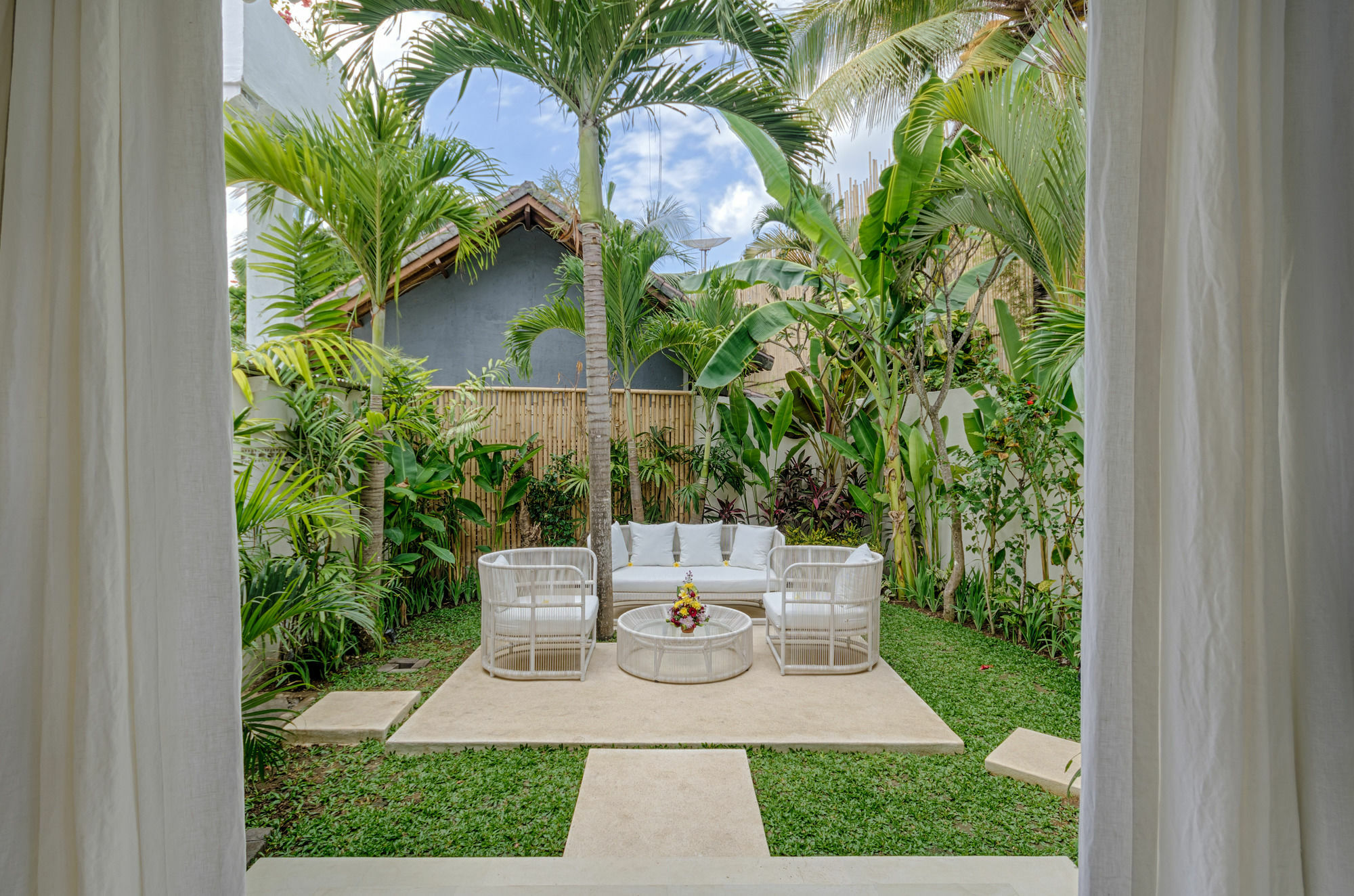 Pantai Indah Villa