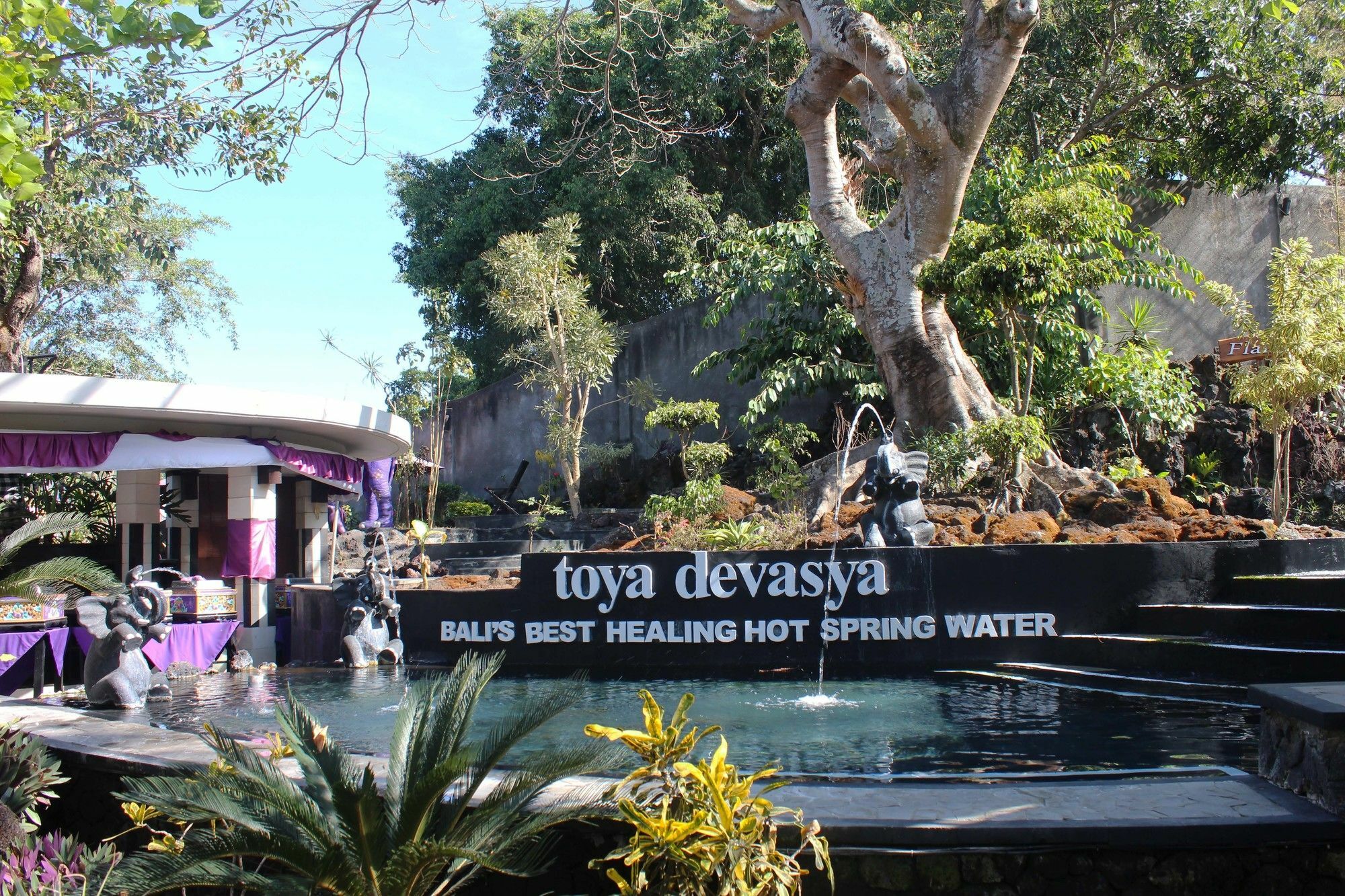 The Ayu At Toya Devasya Villa