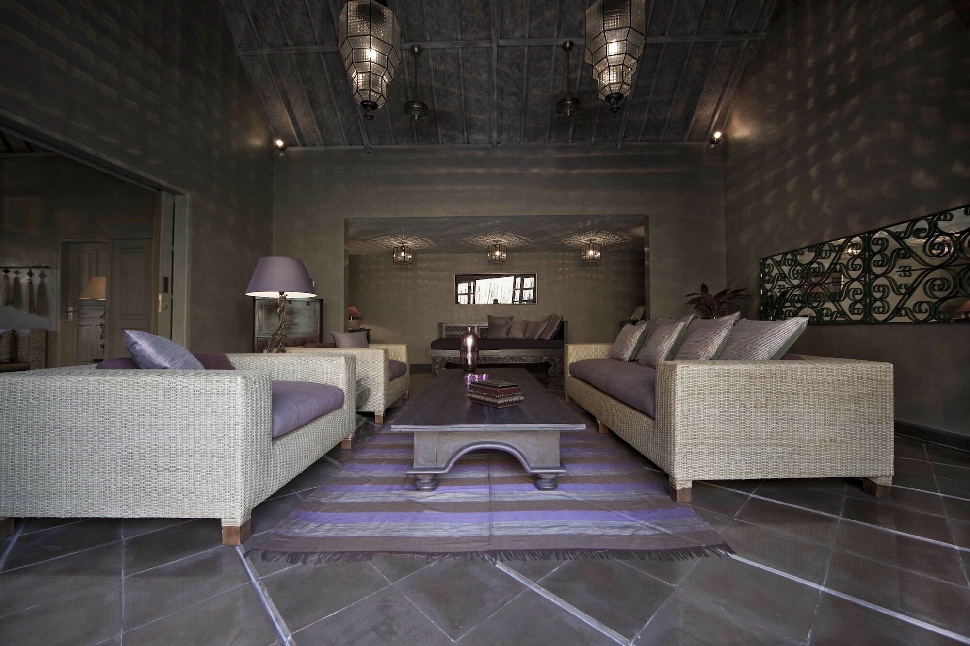 Barissan Apartment