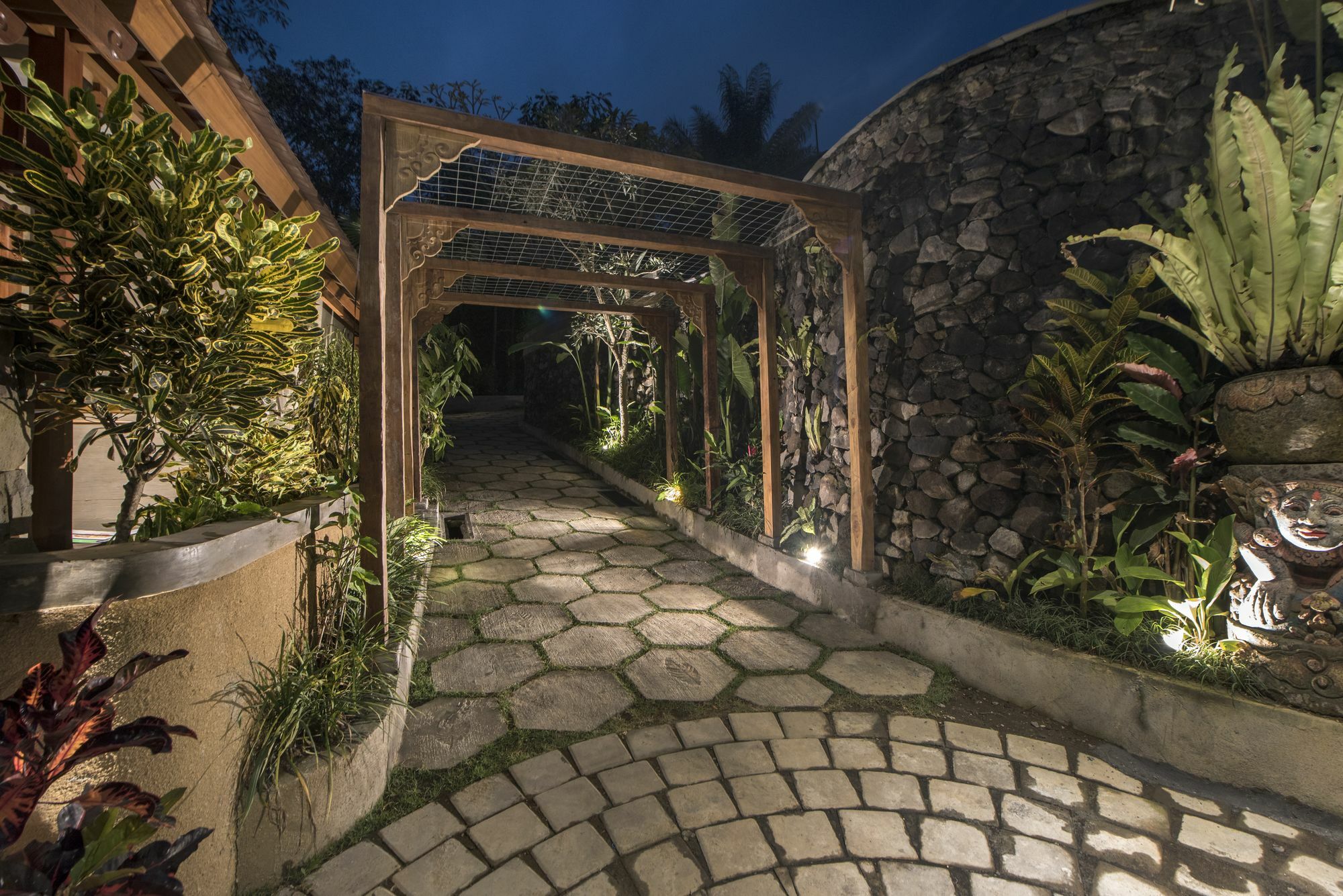 Nau Ubud Villa *