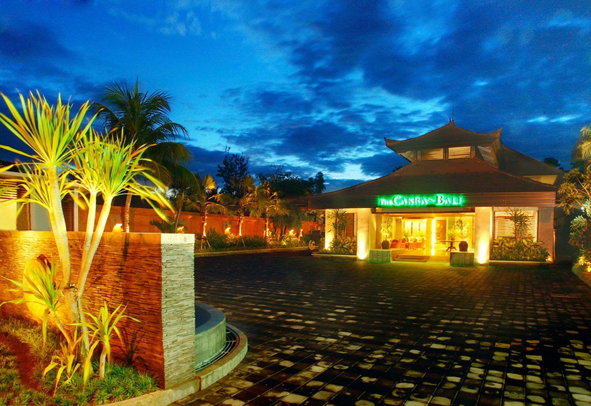 The Cakra Hotel