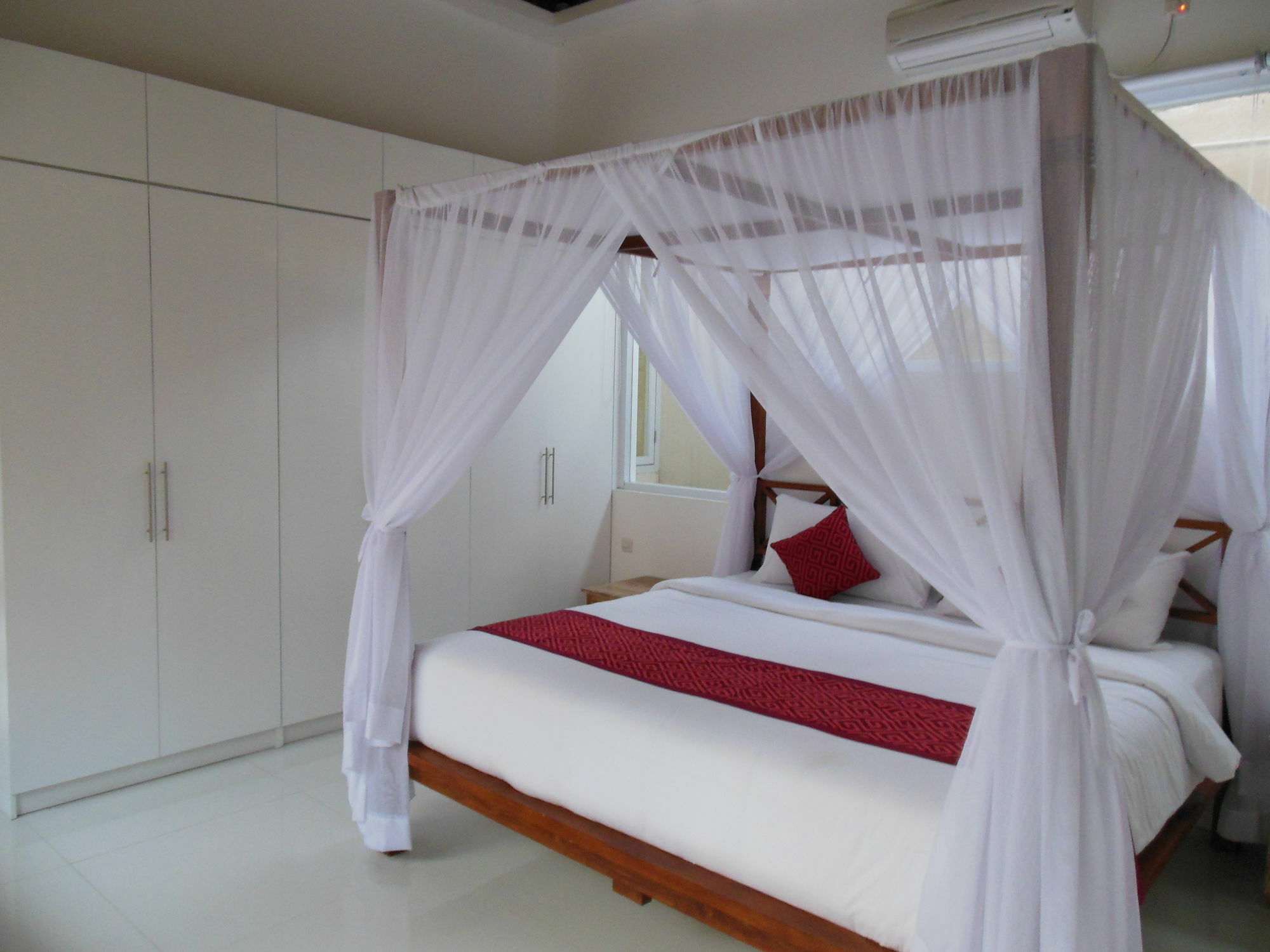 Hk Bali Legian (Bali)