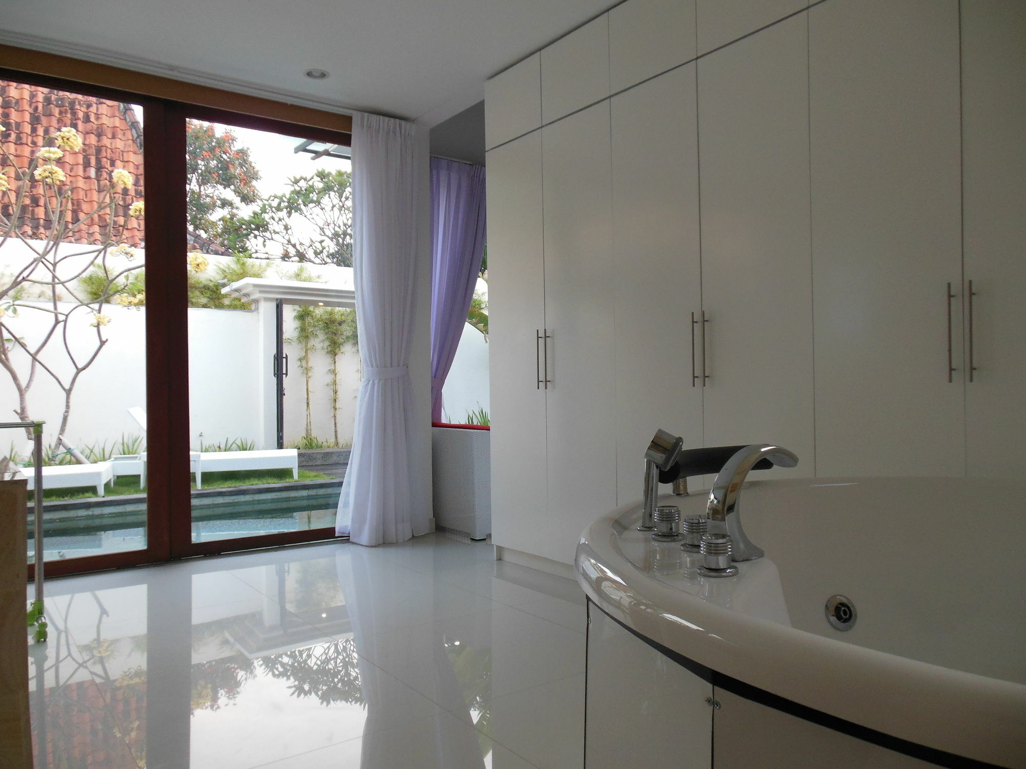 Hk Bali Villa Legian (Bali)