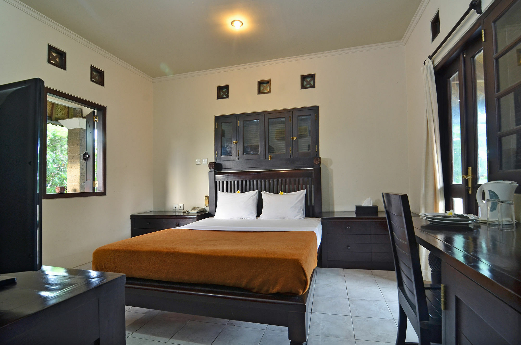 Taman Ayu 212 Guest house *