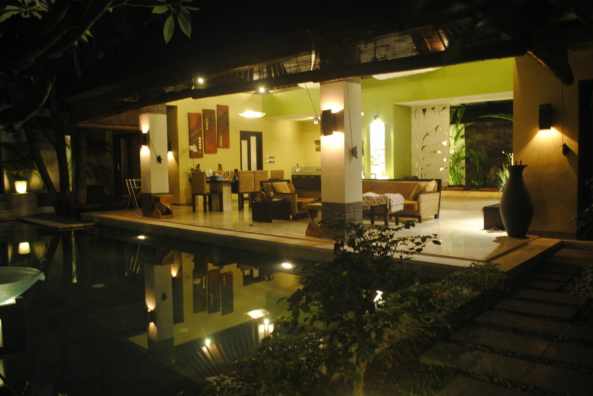 Villa Nike *