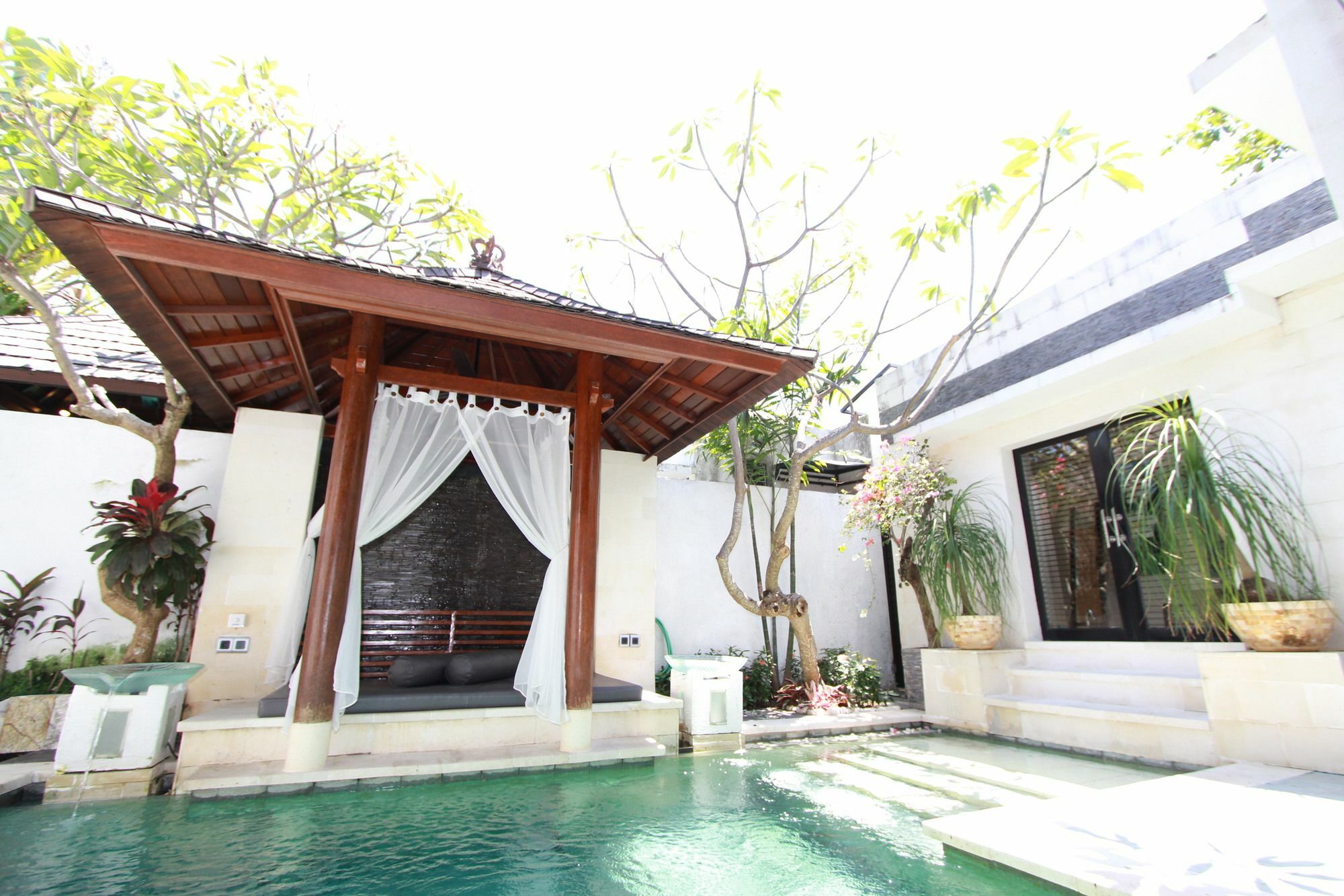Nike * Sanur (Bali)