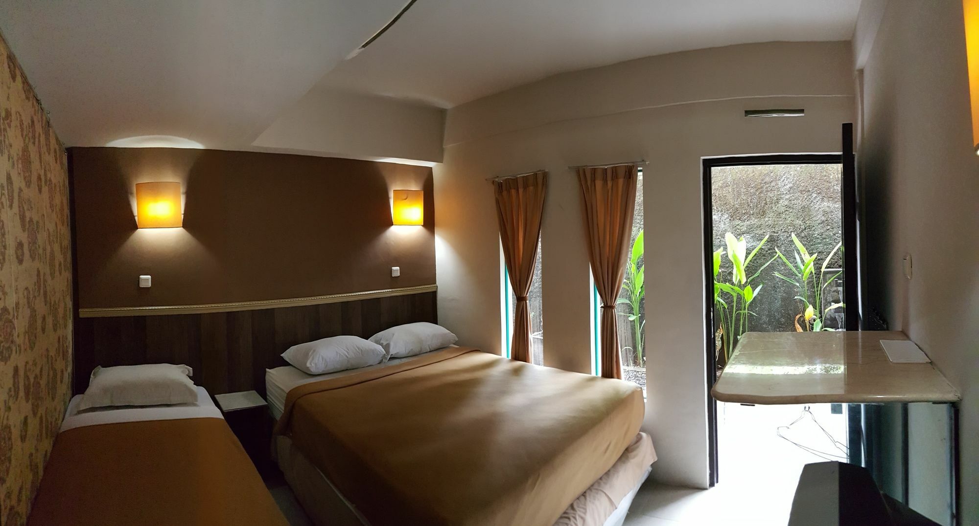Agung Hotel
