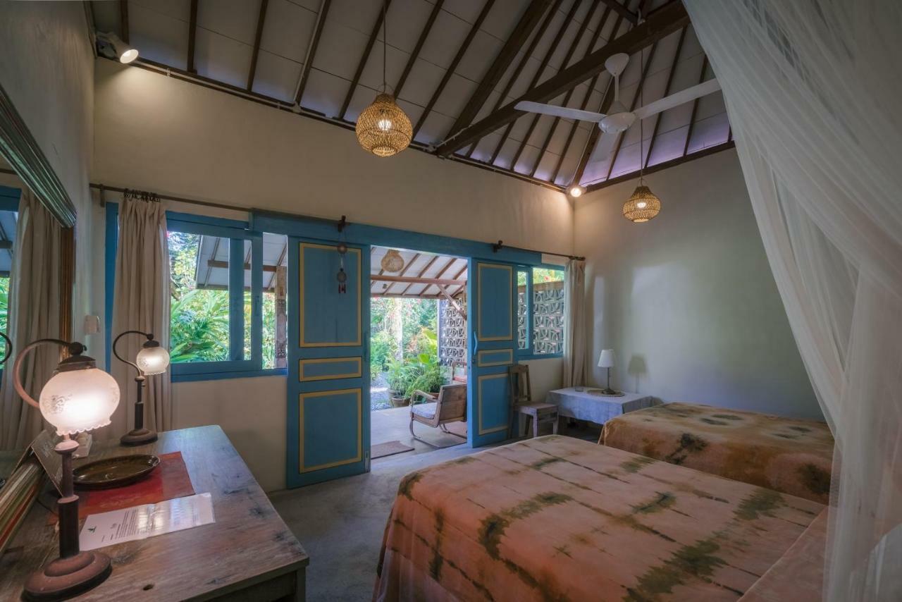 Pisang 3* Candi Dasa (Bali)
