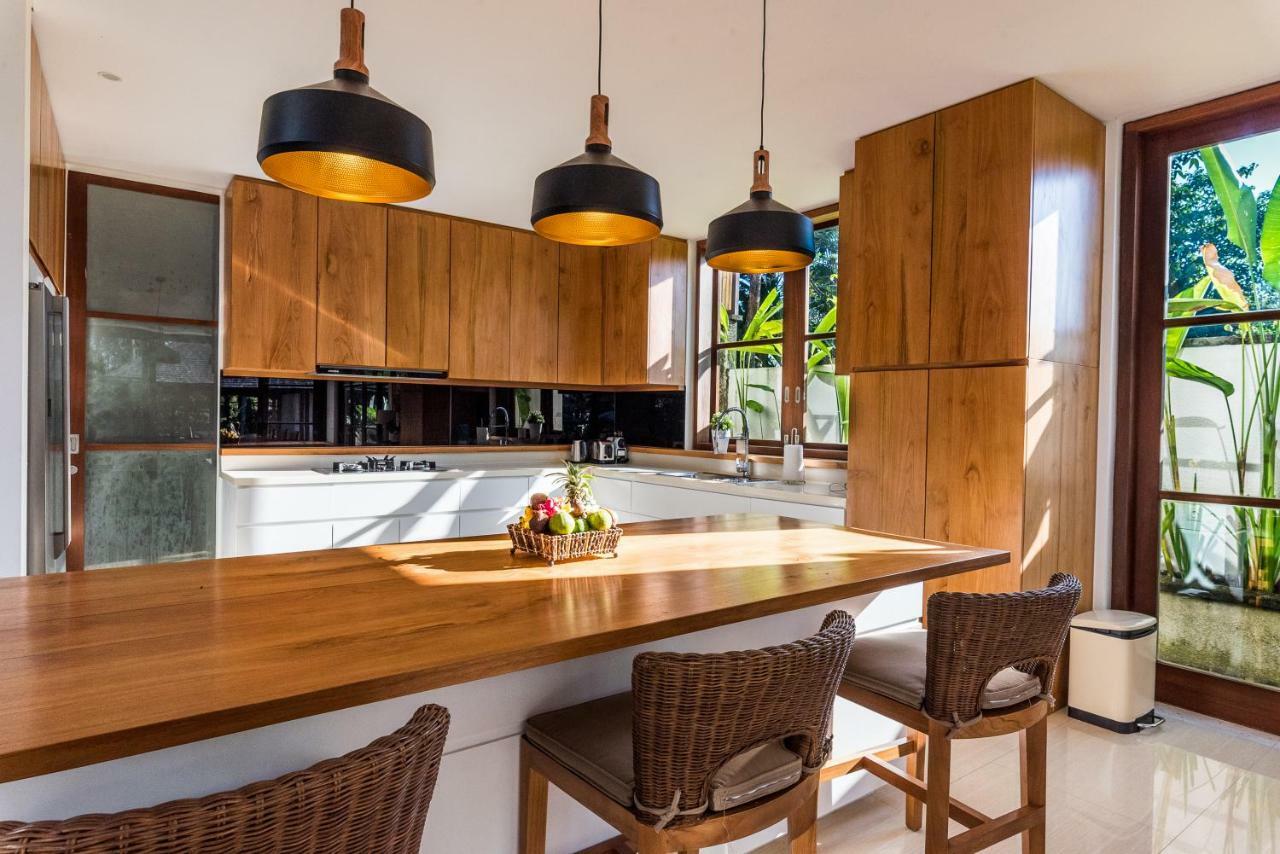 Rusa Biru - Modern With Private Pool And Cook In The Heart Of Berawa Villa Canggu (Bali)