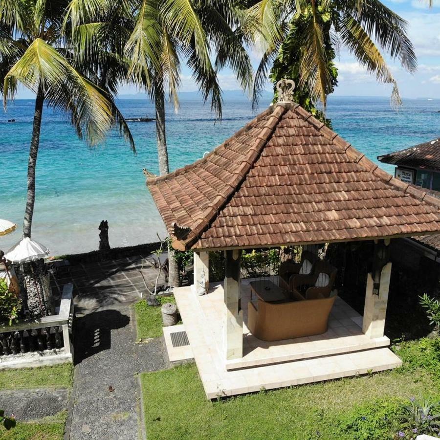 Anom Hotel