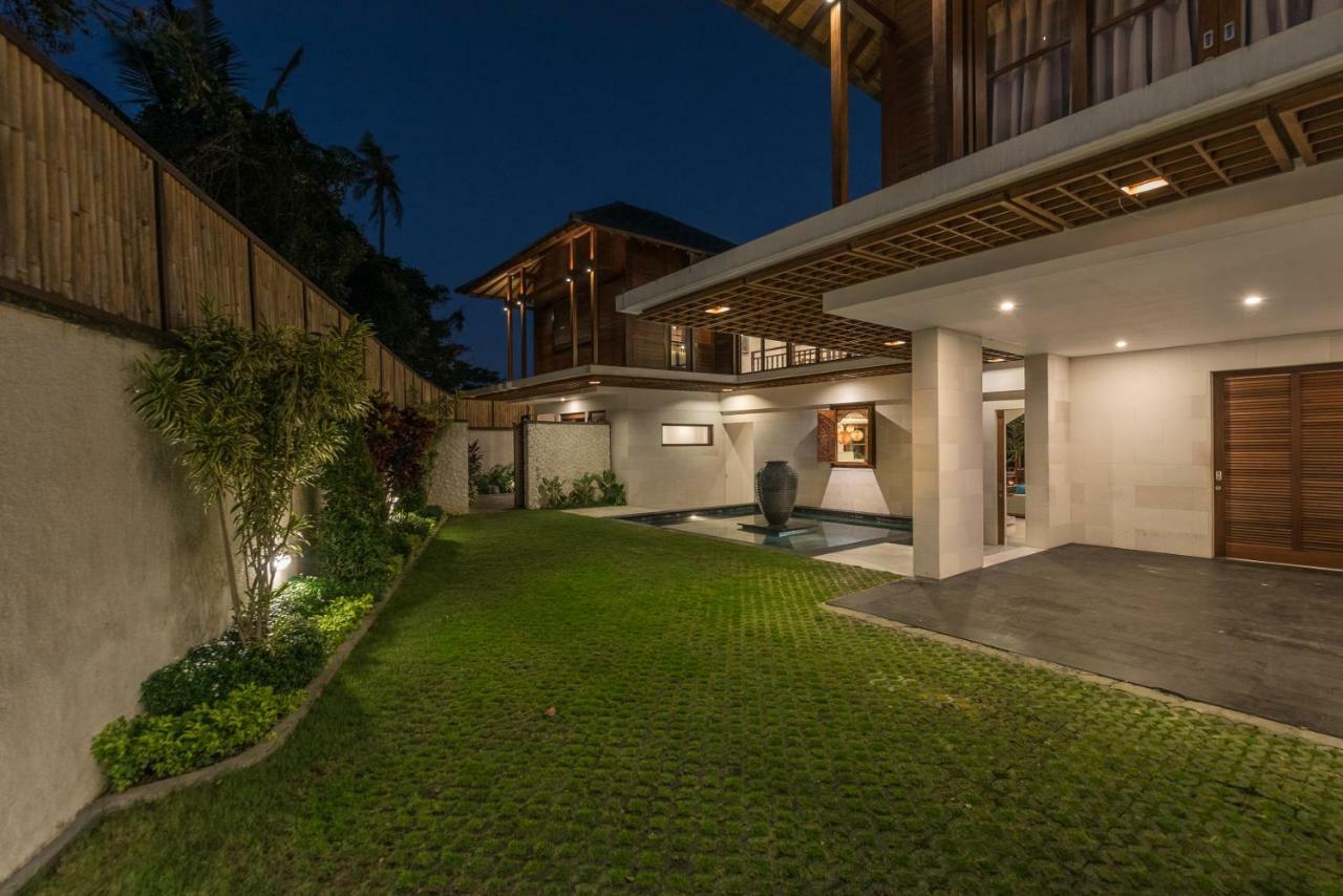 Villa Rusa Biru - Modern With Private Pool And Cook In The Heart Of Berawa *