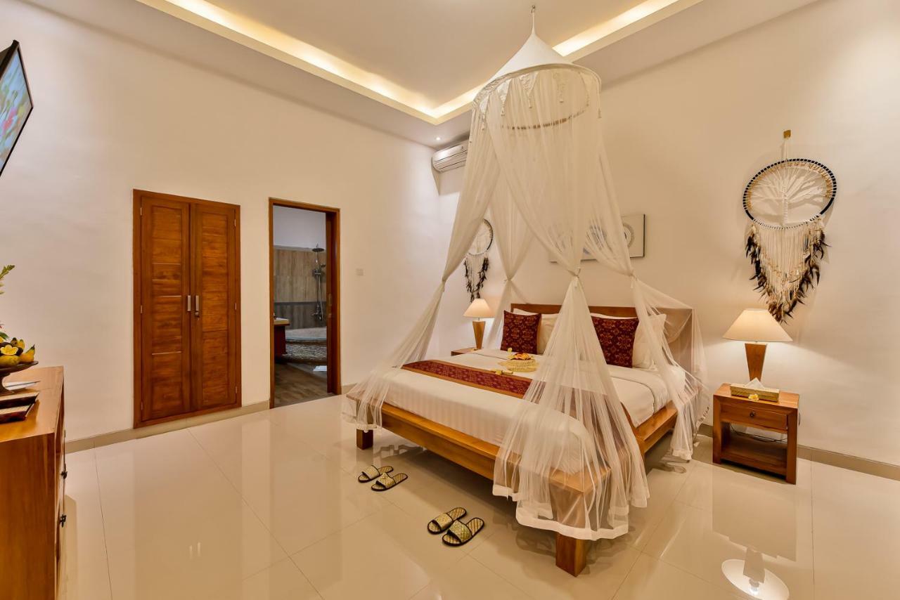 Cenik Lodge *