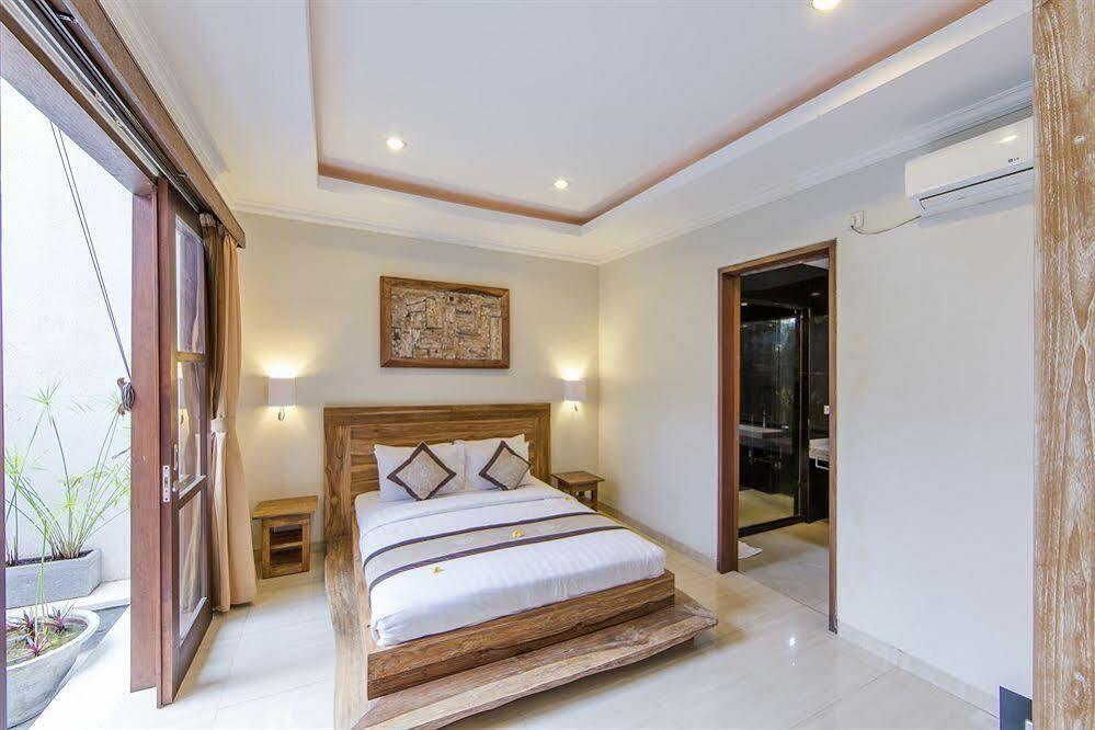 White Lotus Villa *