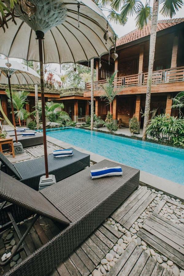 Budhi Ayu Holiday park 3*