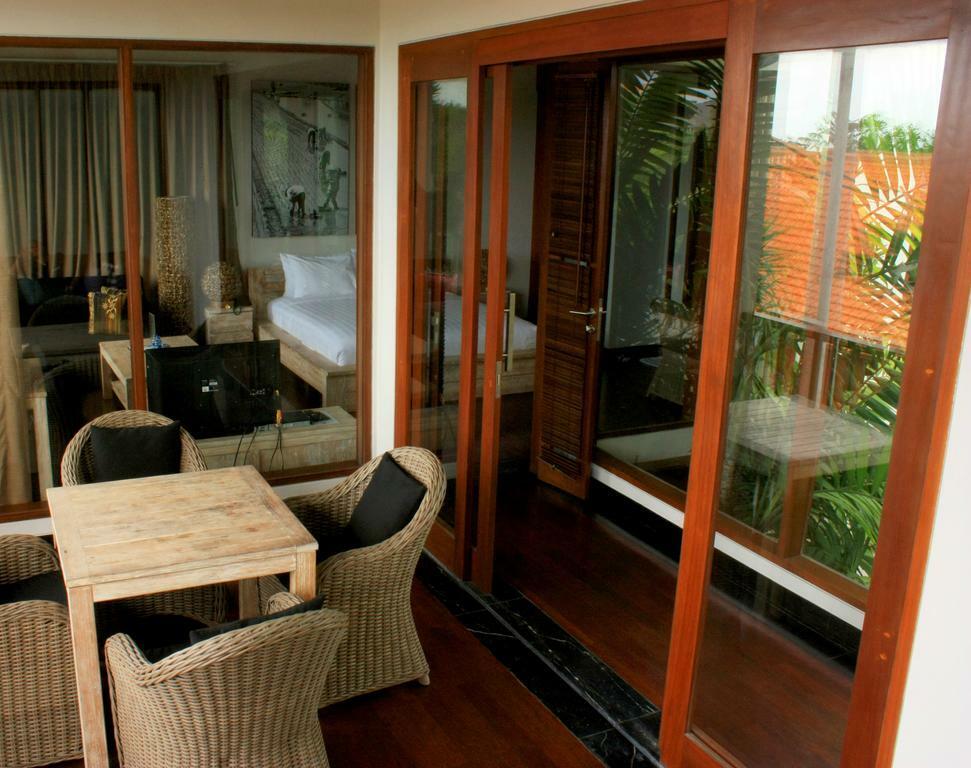 The Dipan Resort, And Seminyak (Bali)