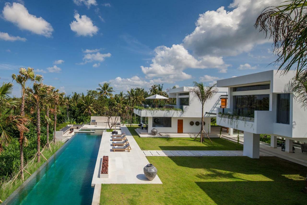 The Palm House Villa