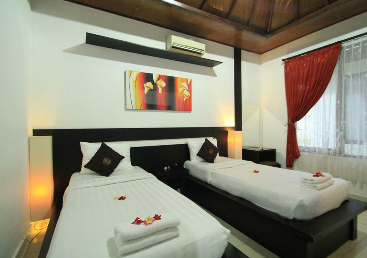 Taman Sari 3*