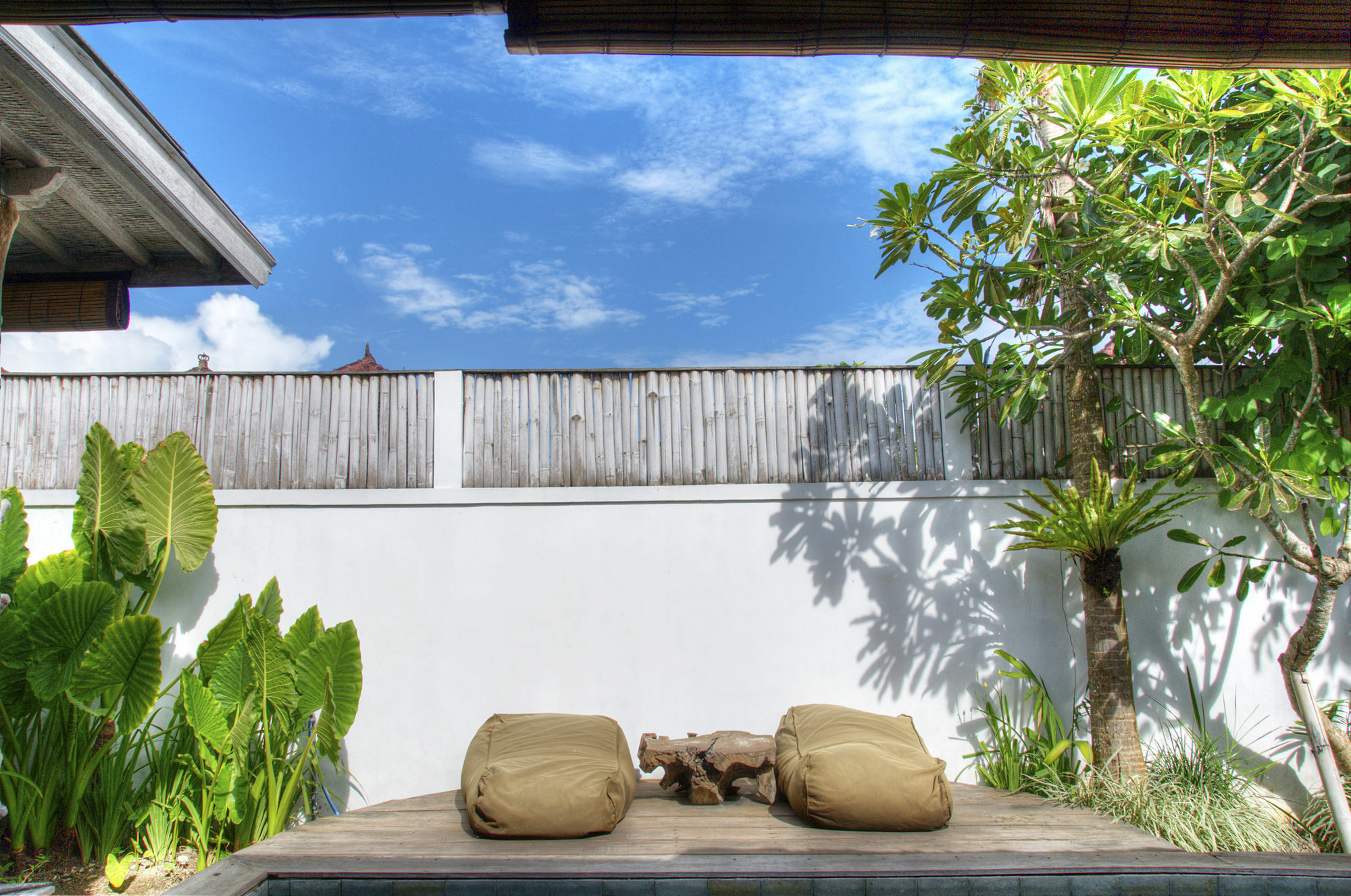 Villa Layla - Charming 2br In Oberoi - Prime Location! *