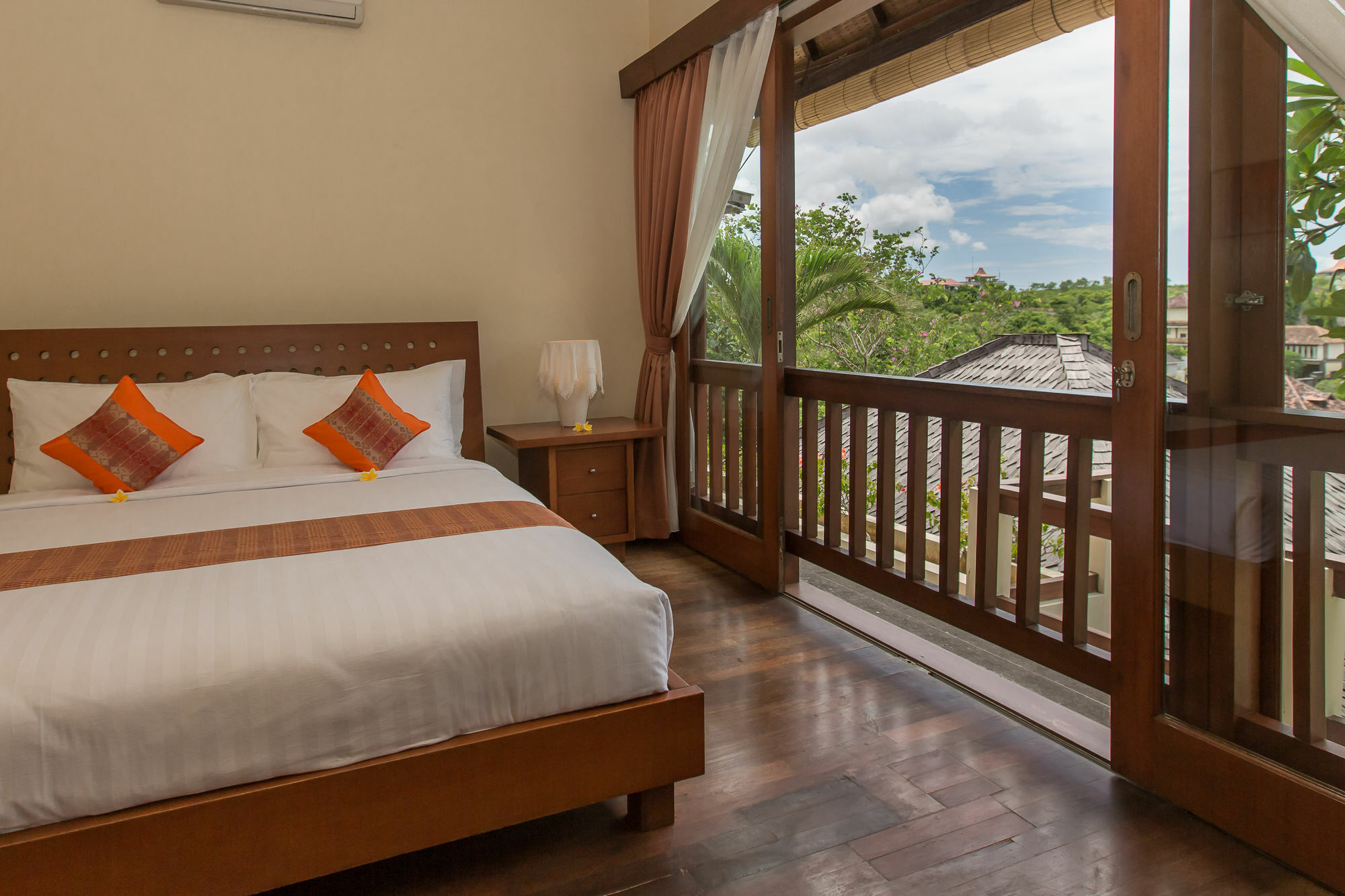Lidwina By Nagisa Bali Uluwatu (Bali)