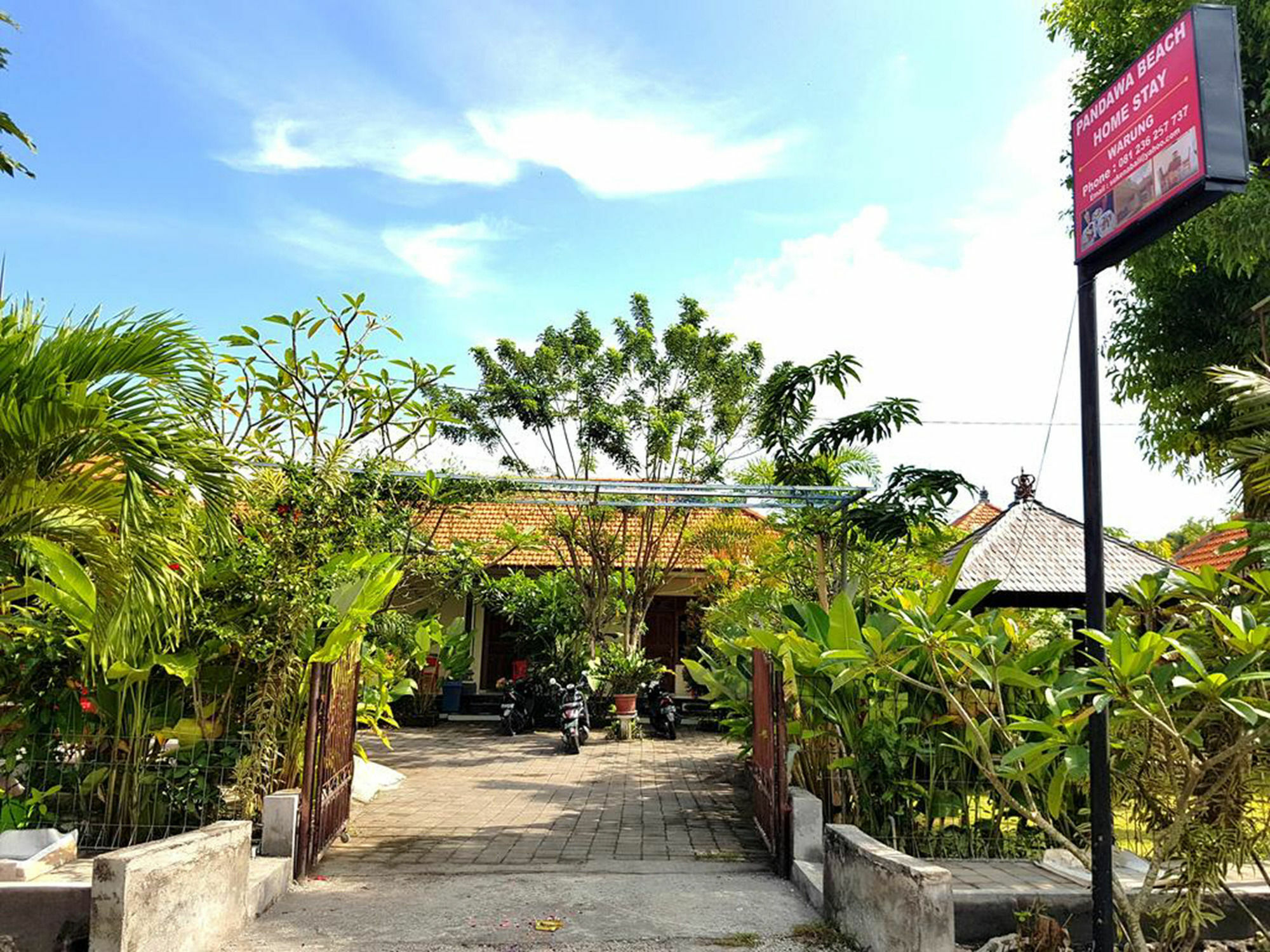 Homestay Pandawa Beach Homestay