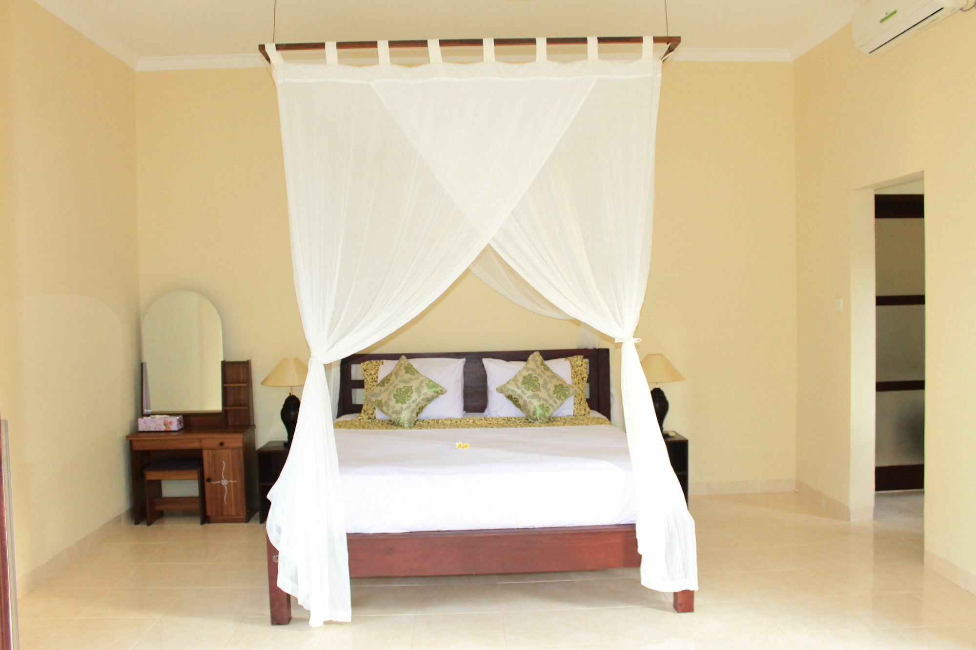 Bintang Beach 3* Amed (Bali)