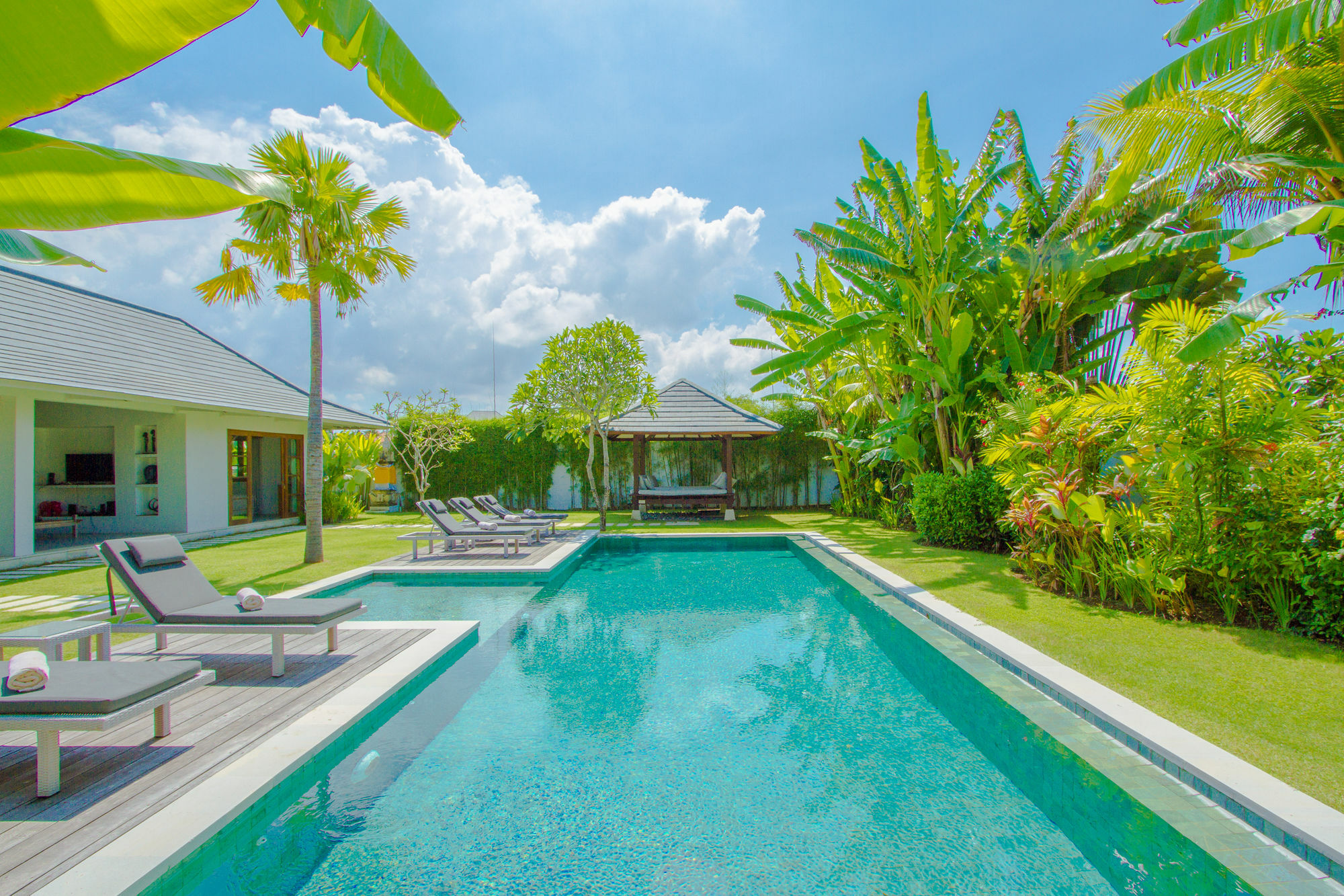 Senara Villa *
