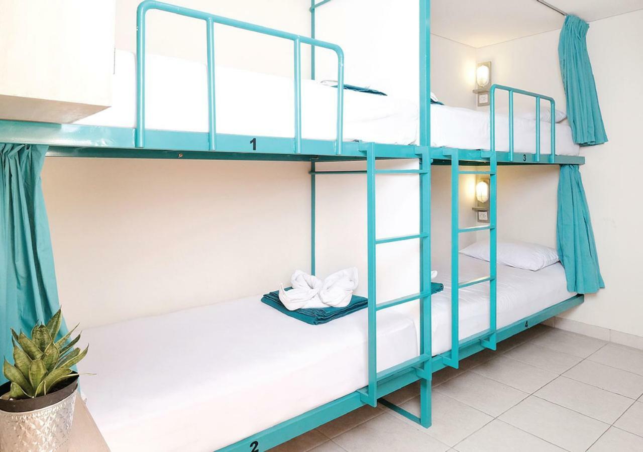 Bread And Jam Hostel *