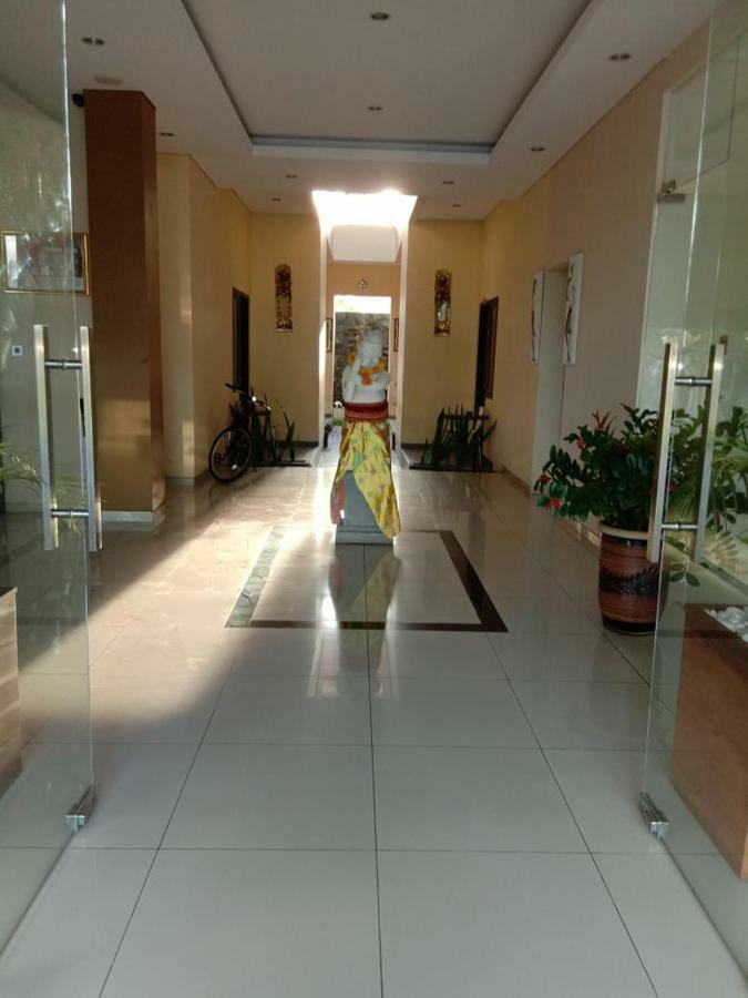 Mandari Hotel 2*