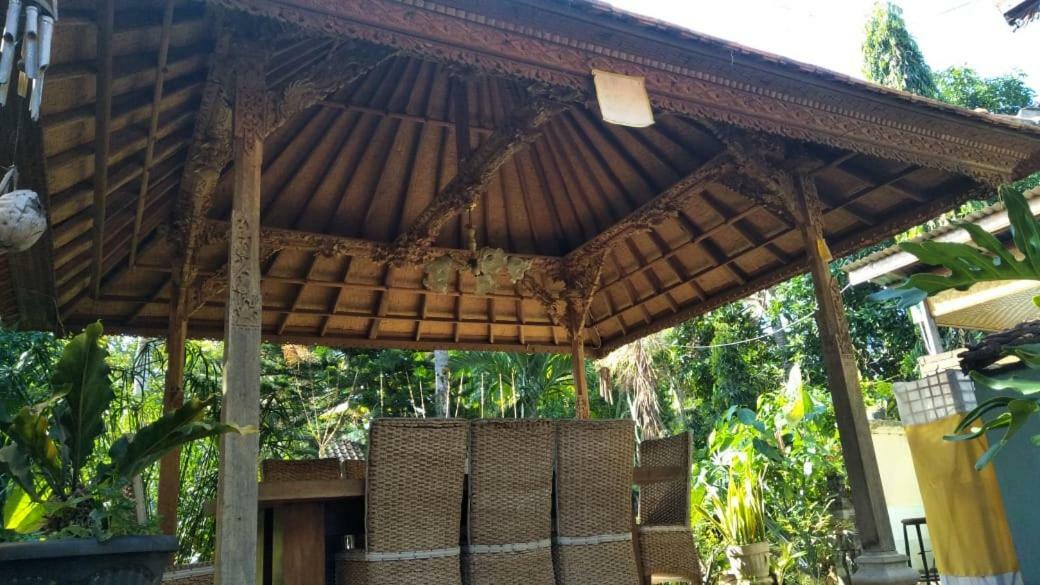 Barclona Lovina Buleleng (Bali)