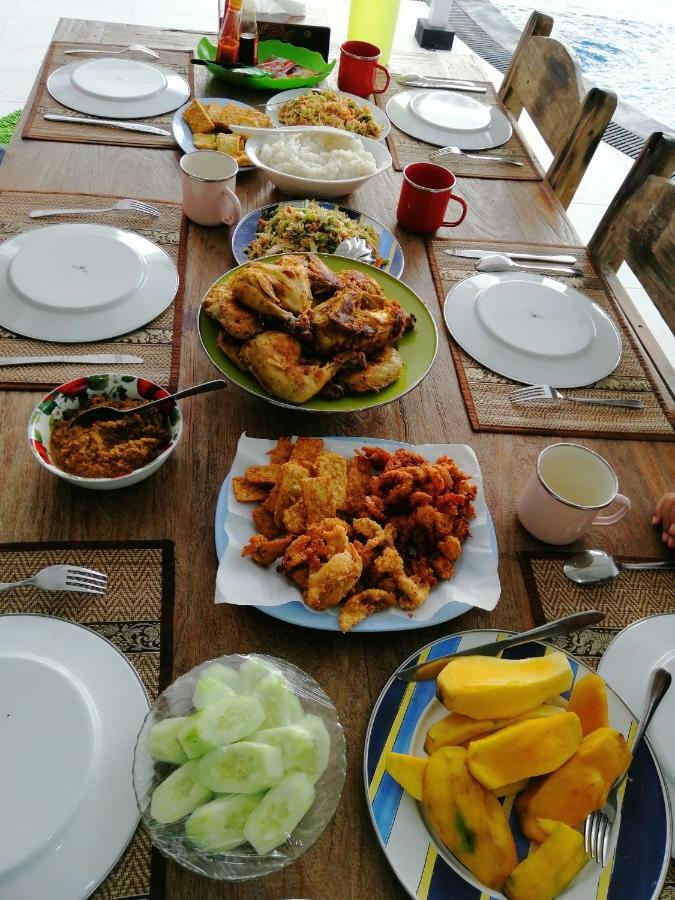 Rinisha Rumah Senja Temukus *