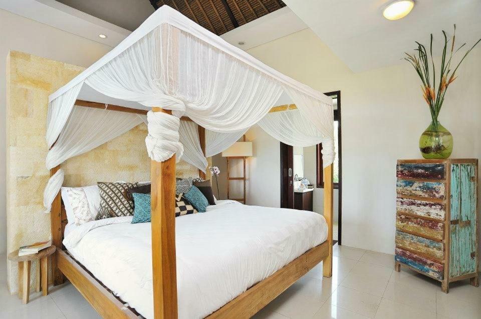 Indah Balangan Villa